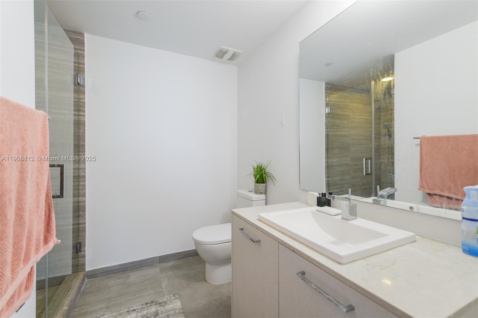 image 1010 Brickell Condo15