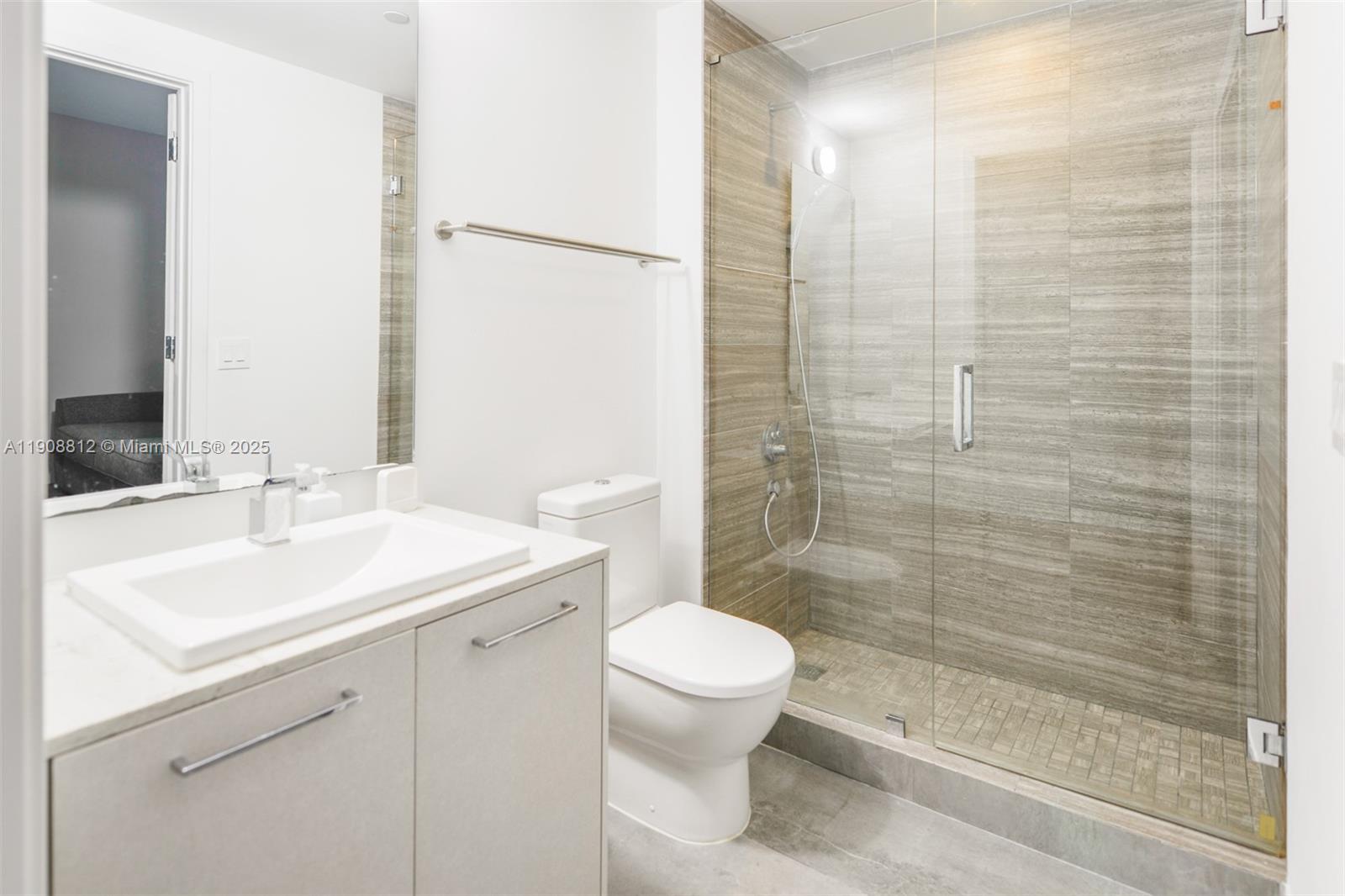 image 1010 Brickell Condo18