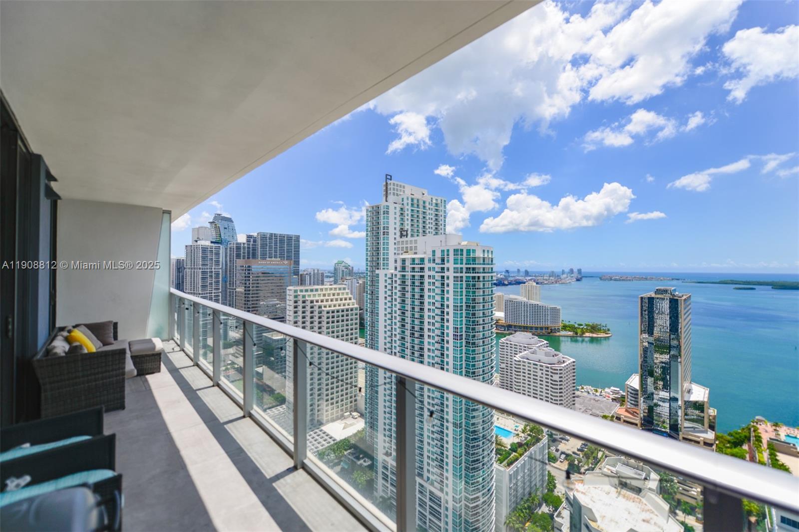 image 1010 Brickell Condo1