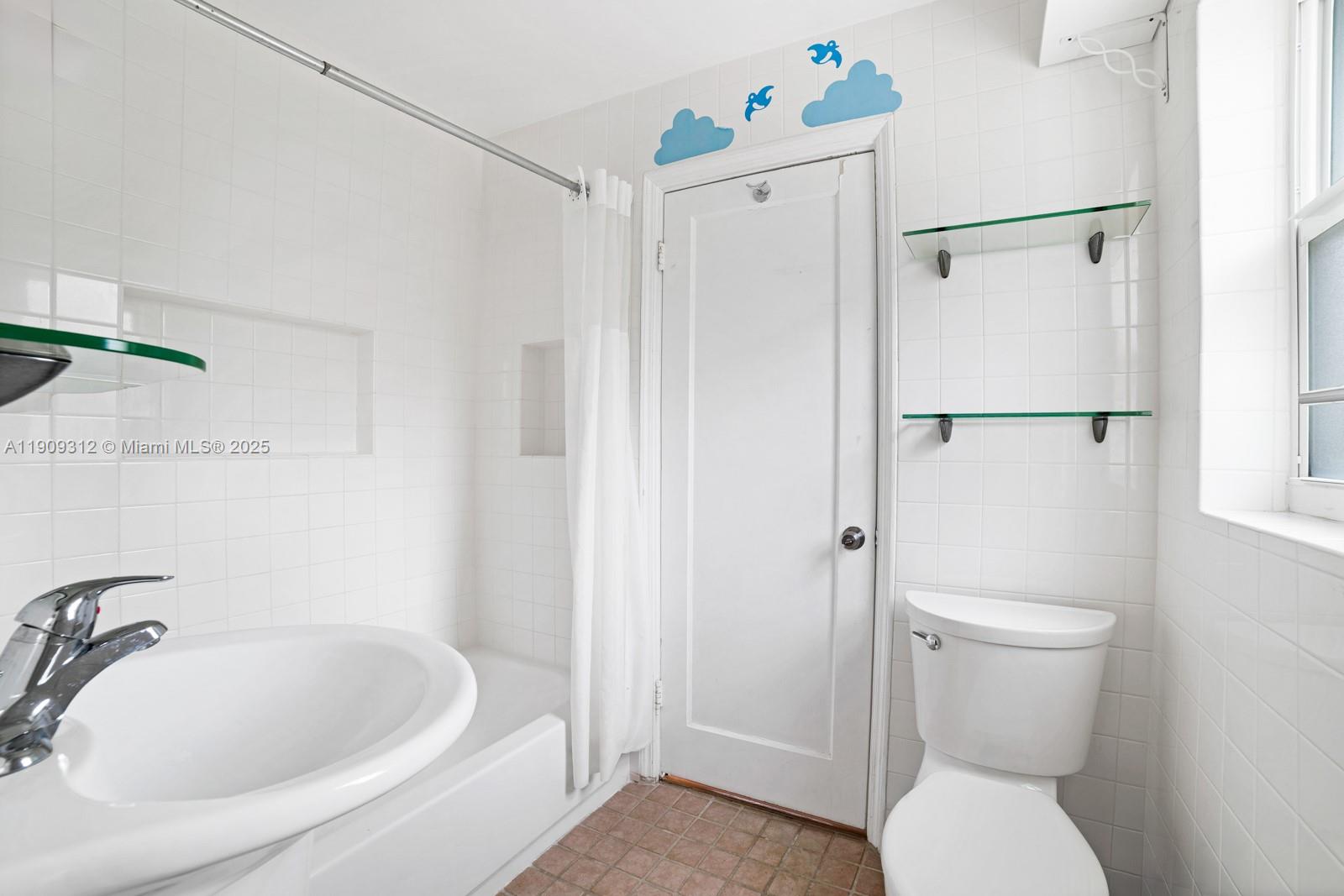 3470 N Meridian Ave Miami Beach, FL 33140