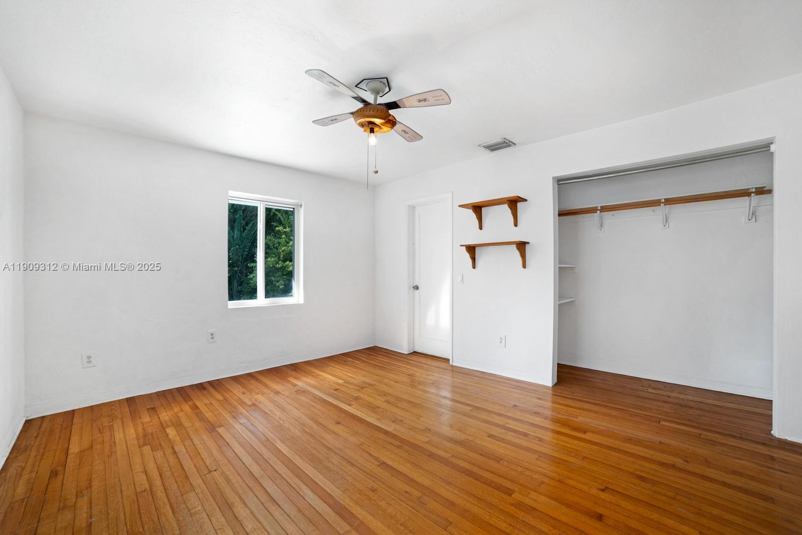 3470 N Meridian Ave Miami Beach, FL 33140