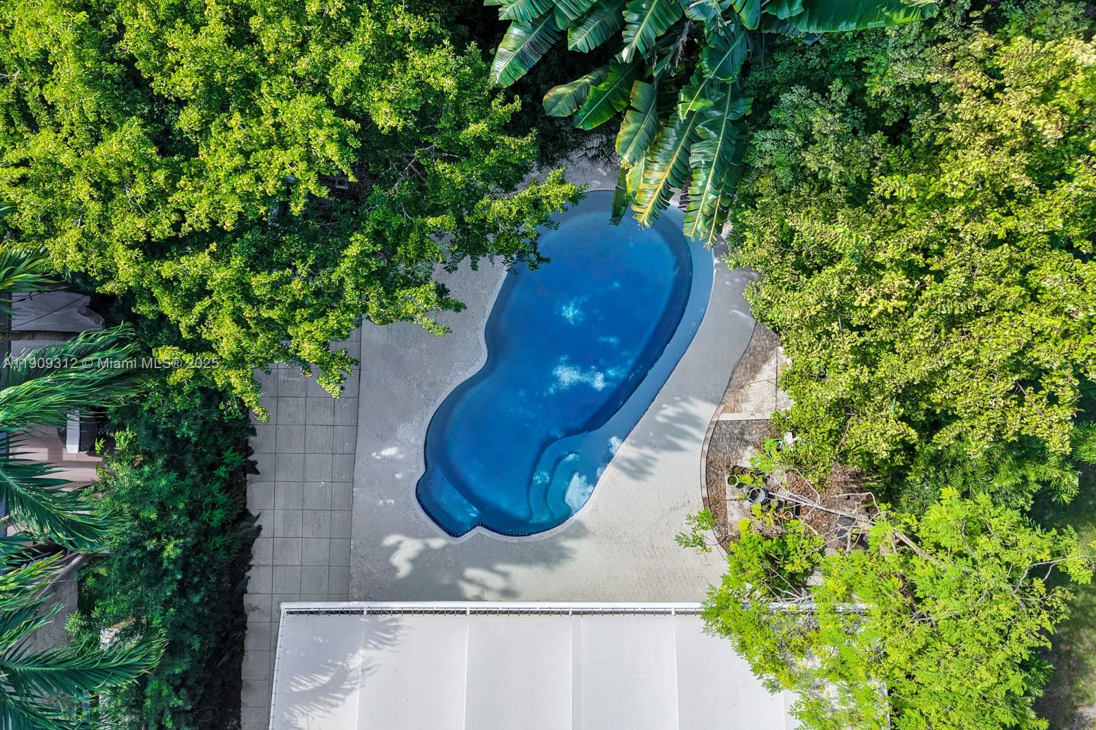 3470 N Meridian Ave Miami Beach, FL 33140