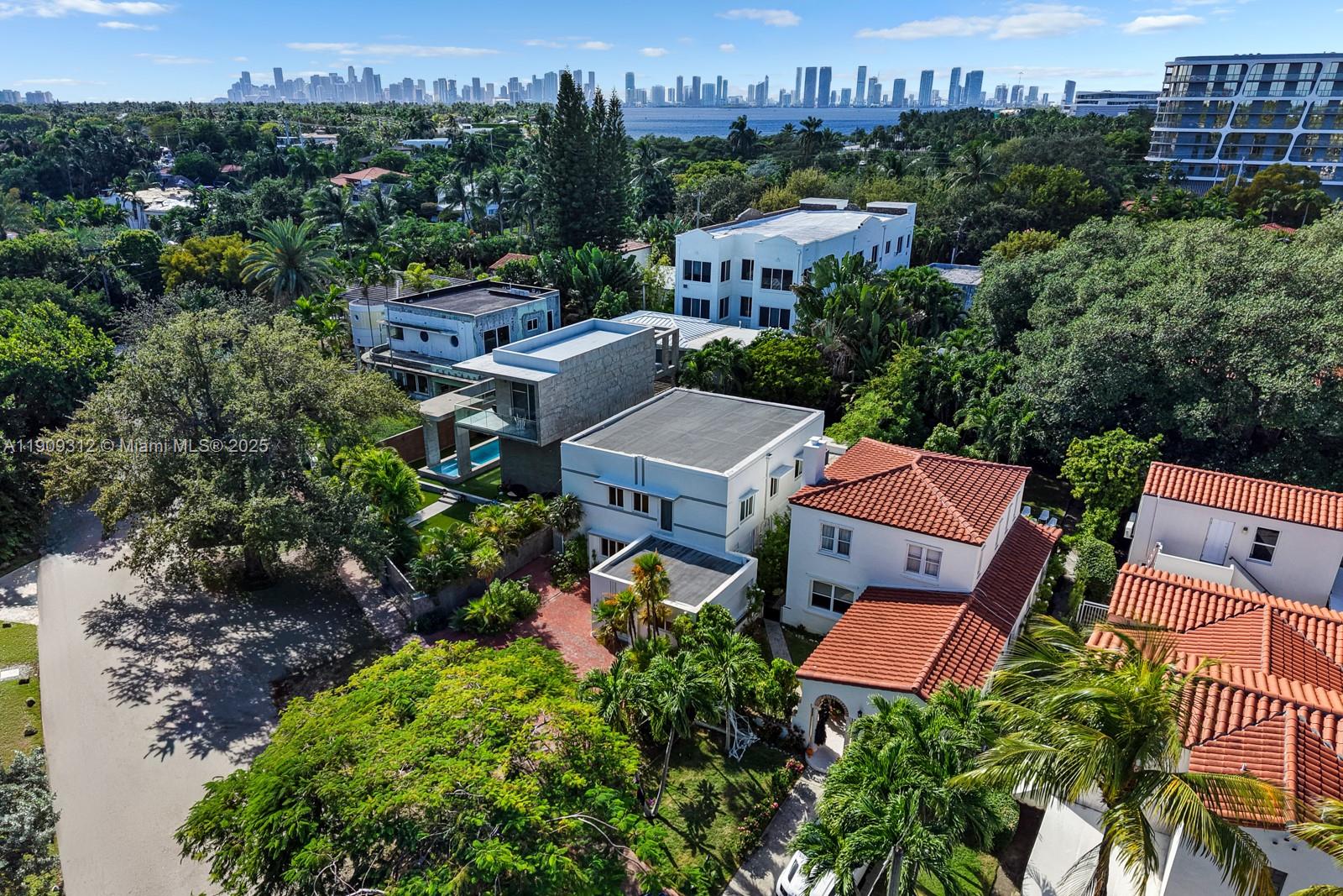 3470 N Meridian Ave Miami Beach, FL 33140