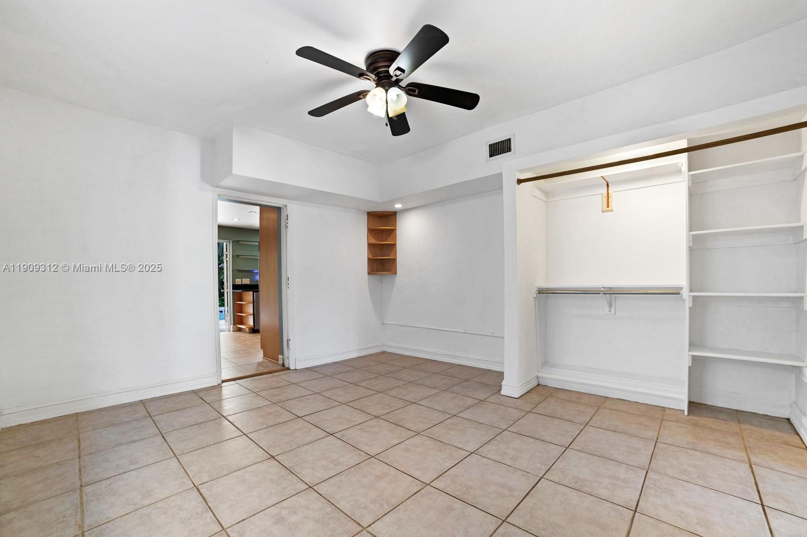 3470 N Meridian Ave Miami Beach, FL 33140