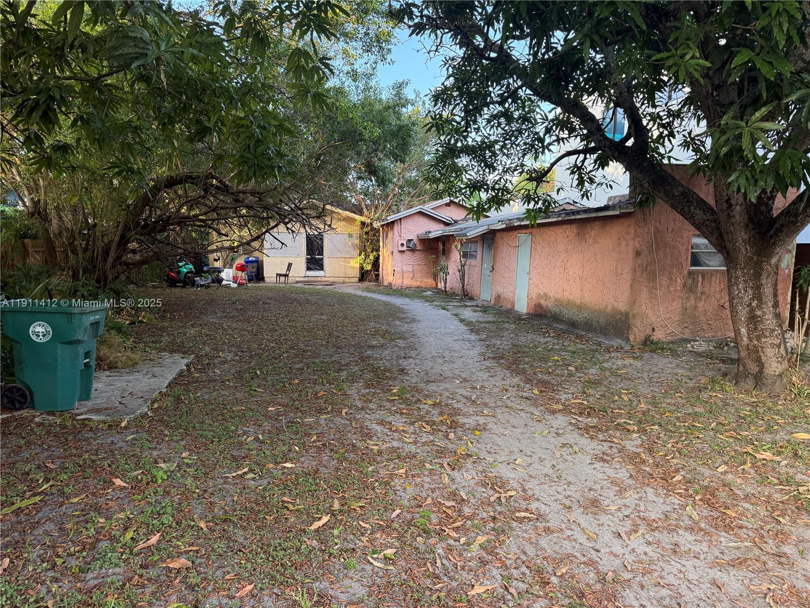 253 NW 46th St Miami, FL 33127