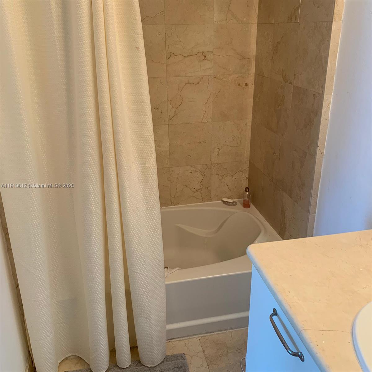 image Bel-aire On The Ocean16