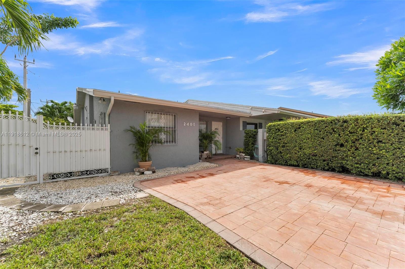2401 SW 102nd Ave