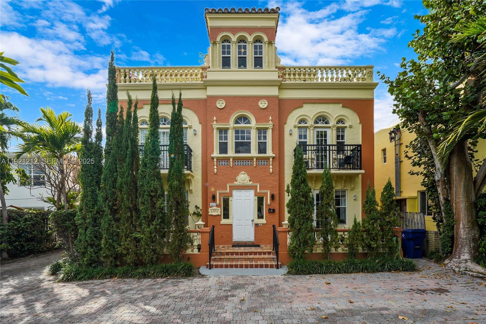 2870 Pine Tree Dr #3 Miami Beach, FL 33140