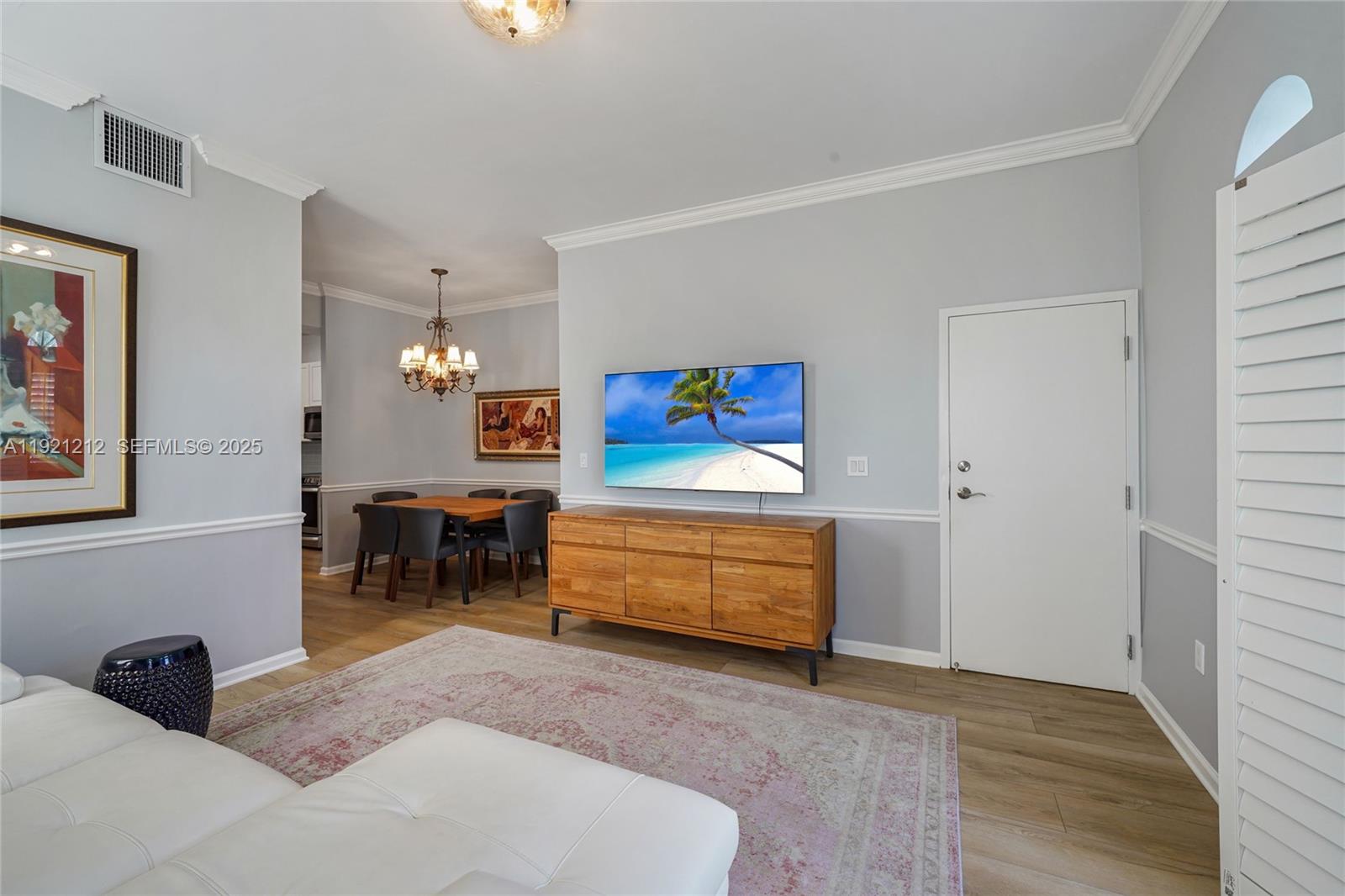 2870 Pine Tree Dr #3 Miami Beach, FL 33140