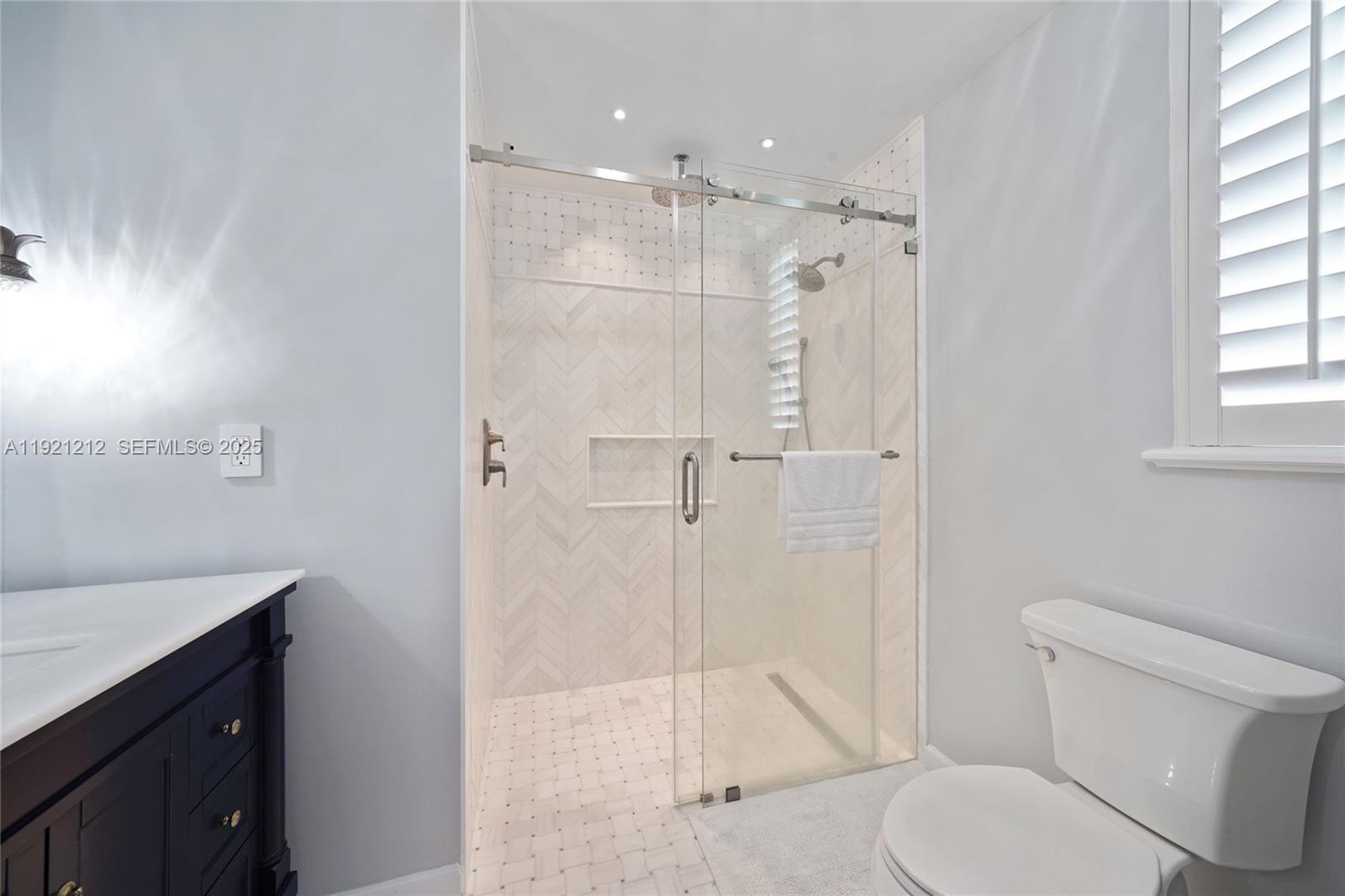 2870 Pine Tree Dr #3 Miami Beach, FL 33140