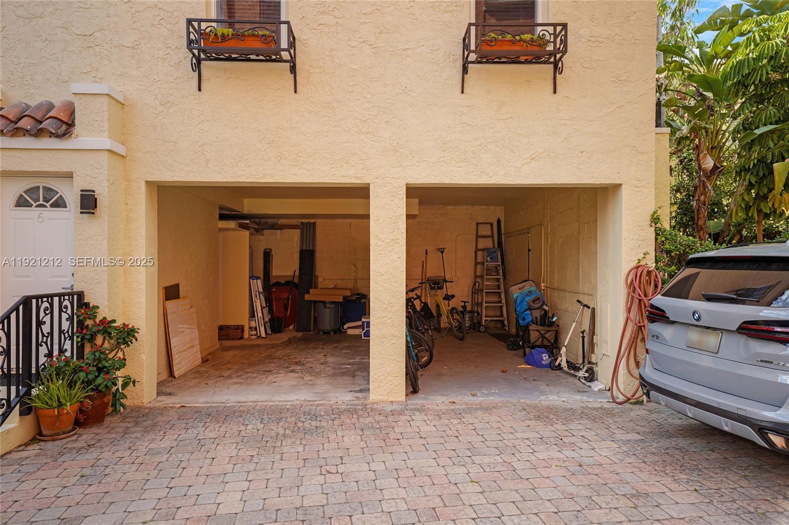 2870 Pine Tree Dr #3 Miami Beach, FL 33140