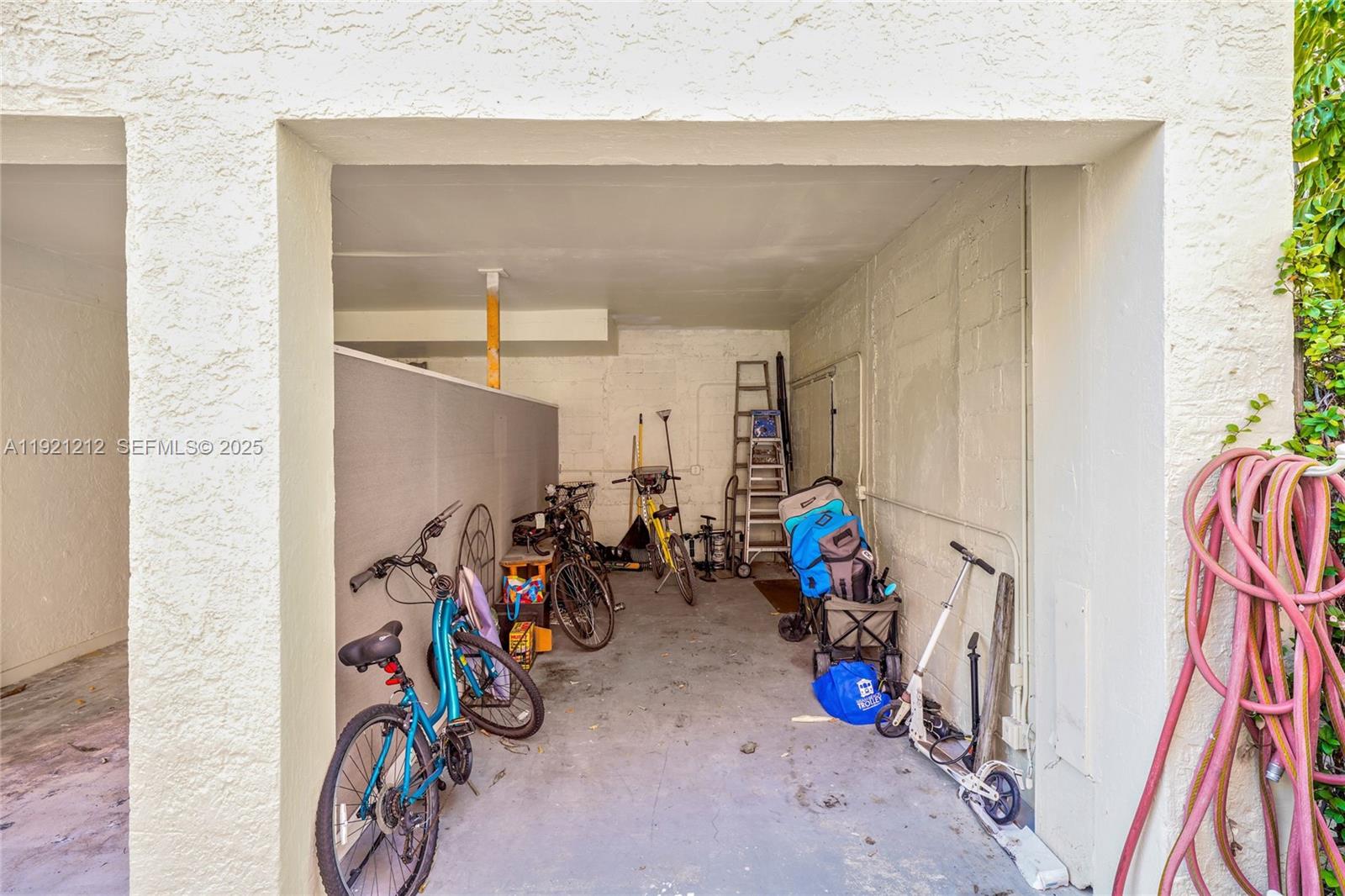 2870 Pine Tree Dr #3 Miami Beach, FL 33140