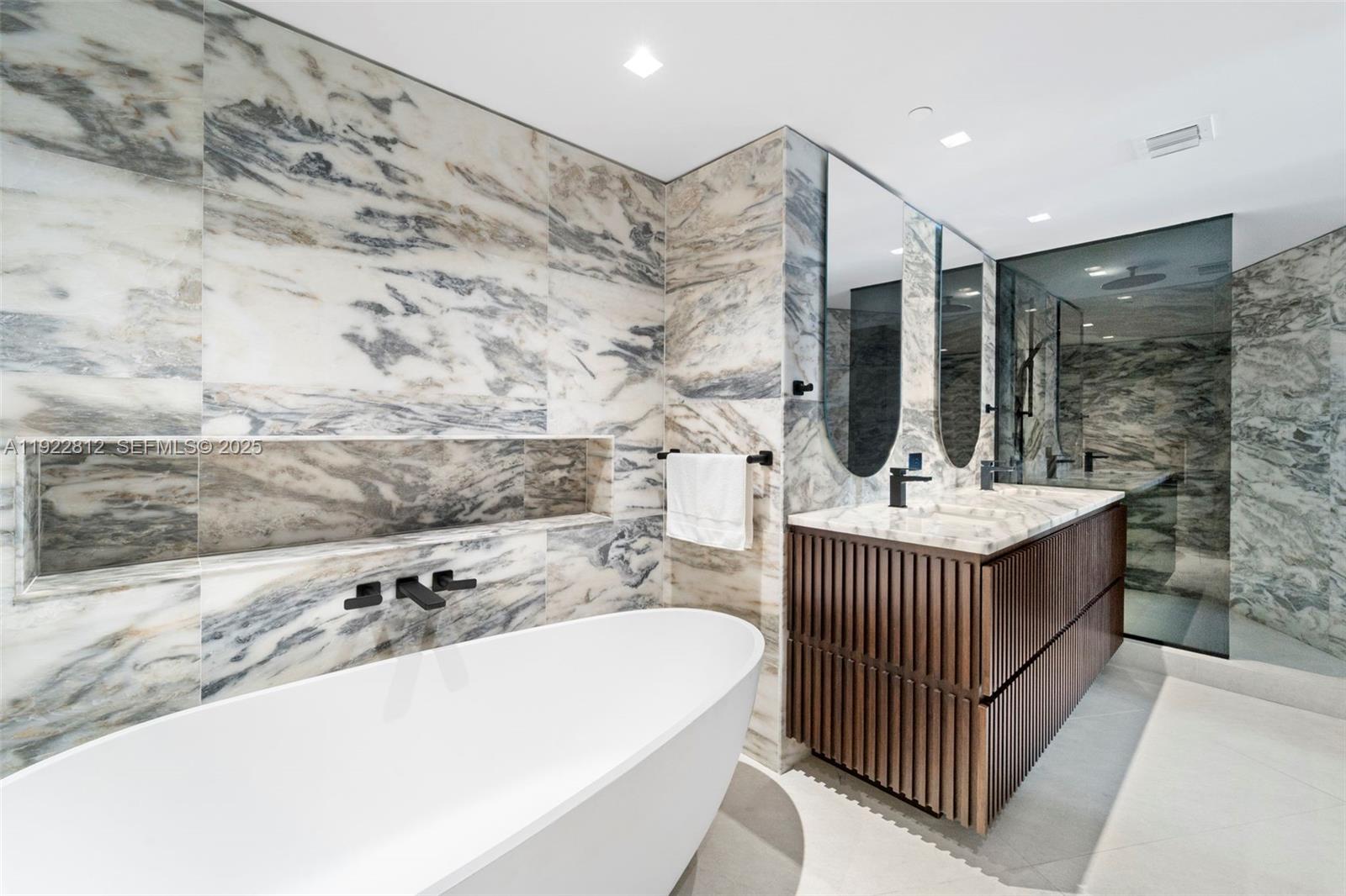 2127 Brickell Ave #3005 Miami, FL 33129