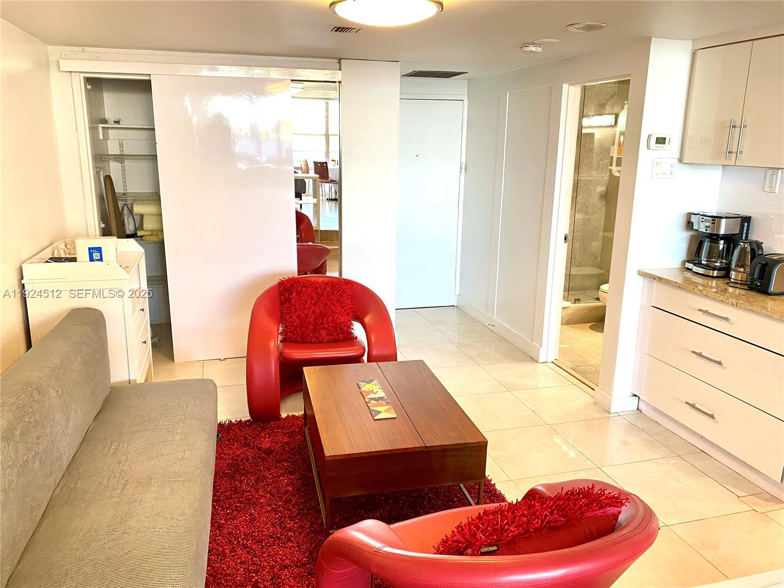 825 Brickell Bay Dr #343 Miami, FL 33131