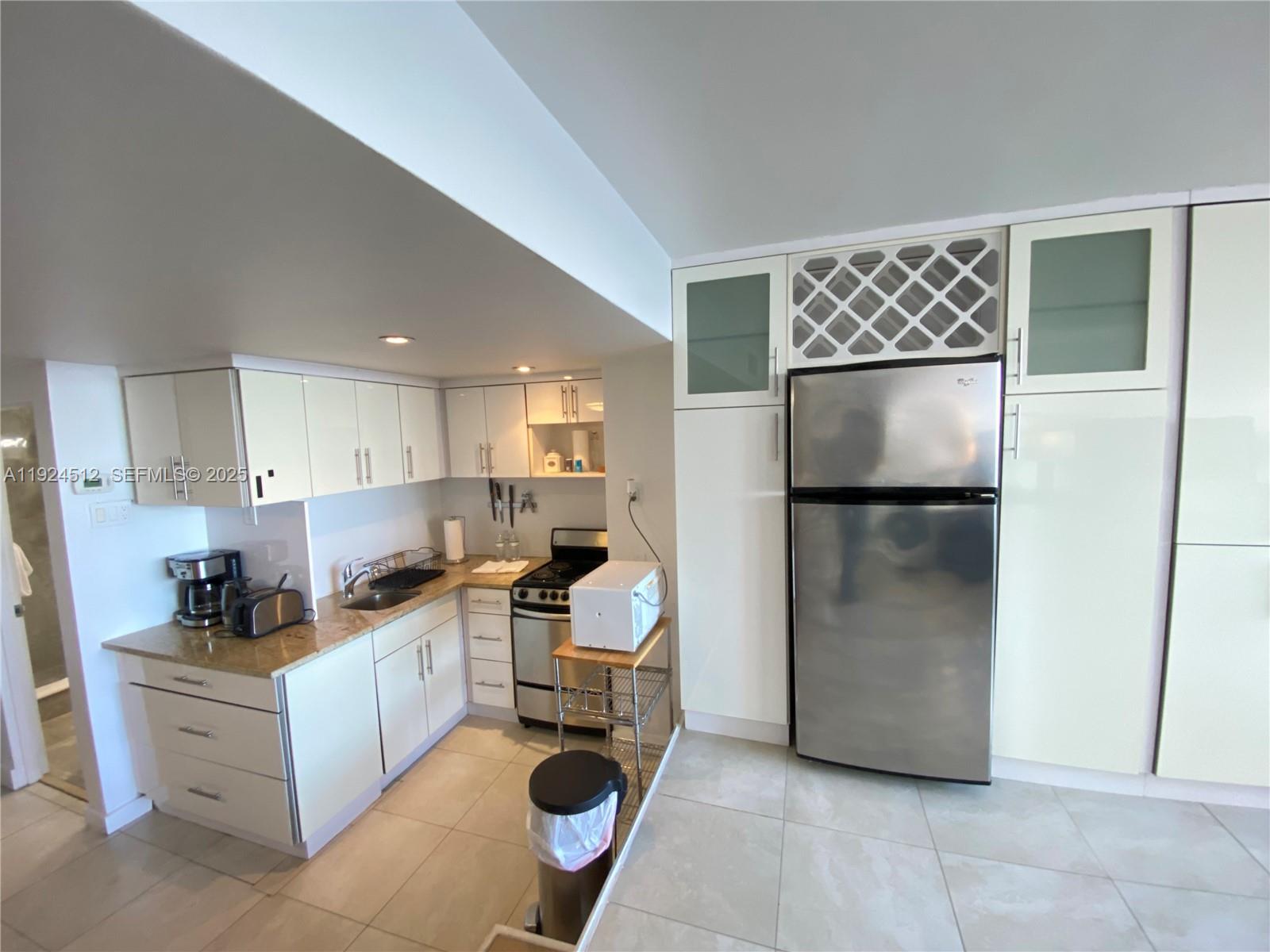 825 Brickell Bay Dr #343 Miami, FL 33131