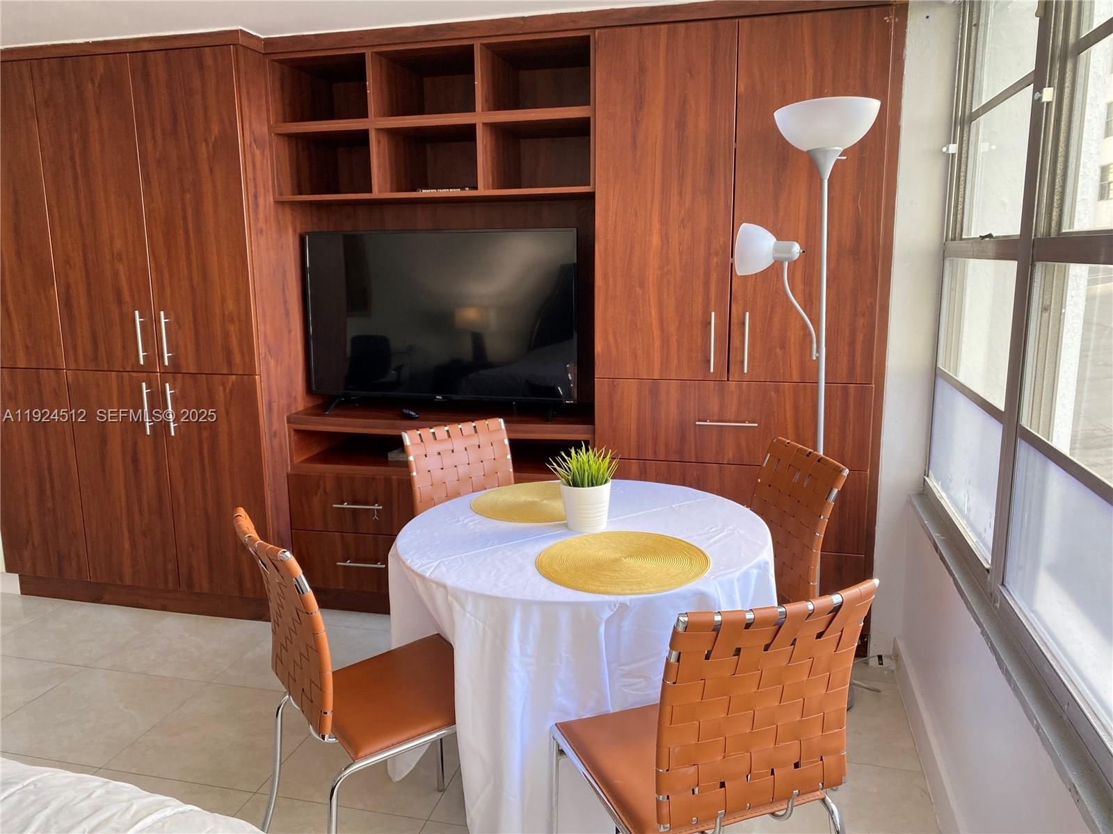 825 Brickell Bay Dr #343 Miami, FL 33131