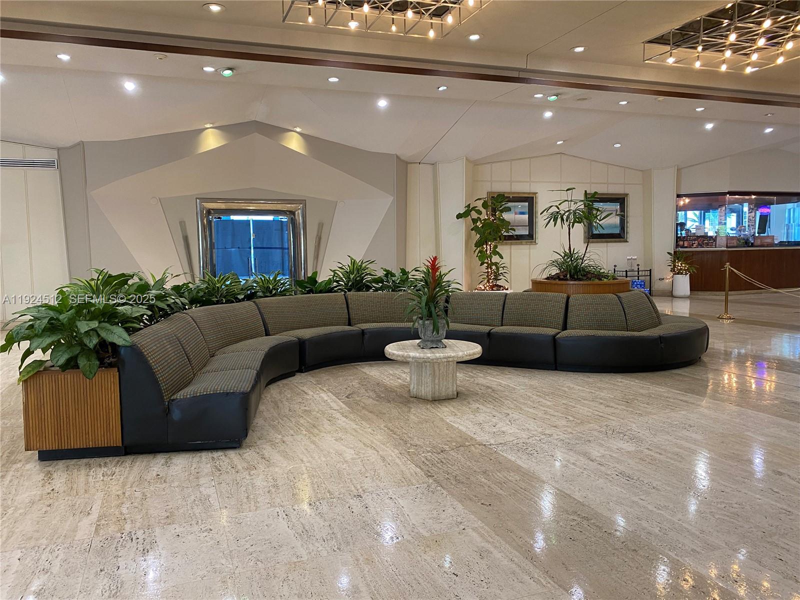 825 Brickell Bay Dr #343 Miami, FL 33131