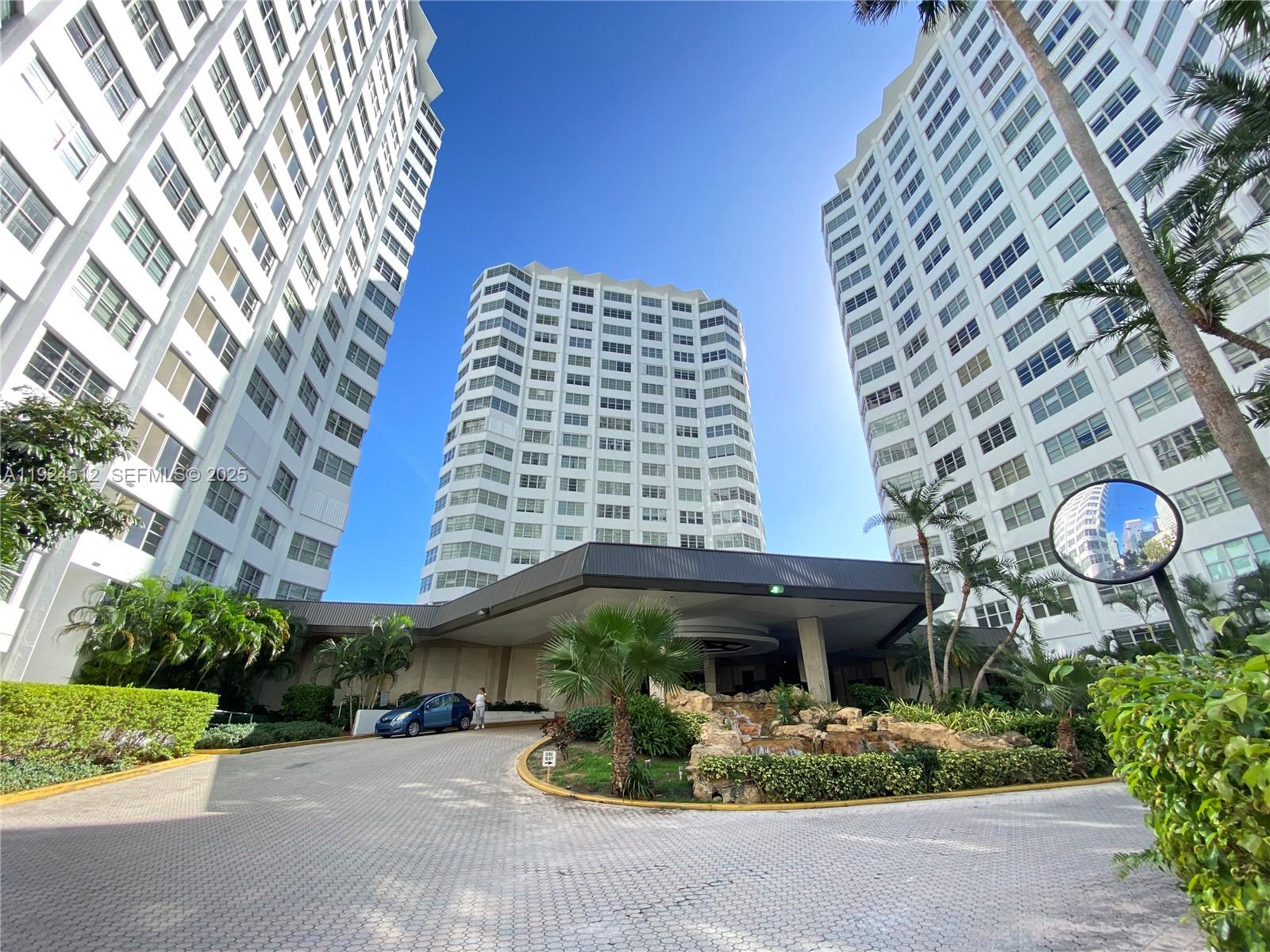 825 Brickell Bay Dr #343 Miami, FL 33131