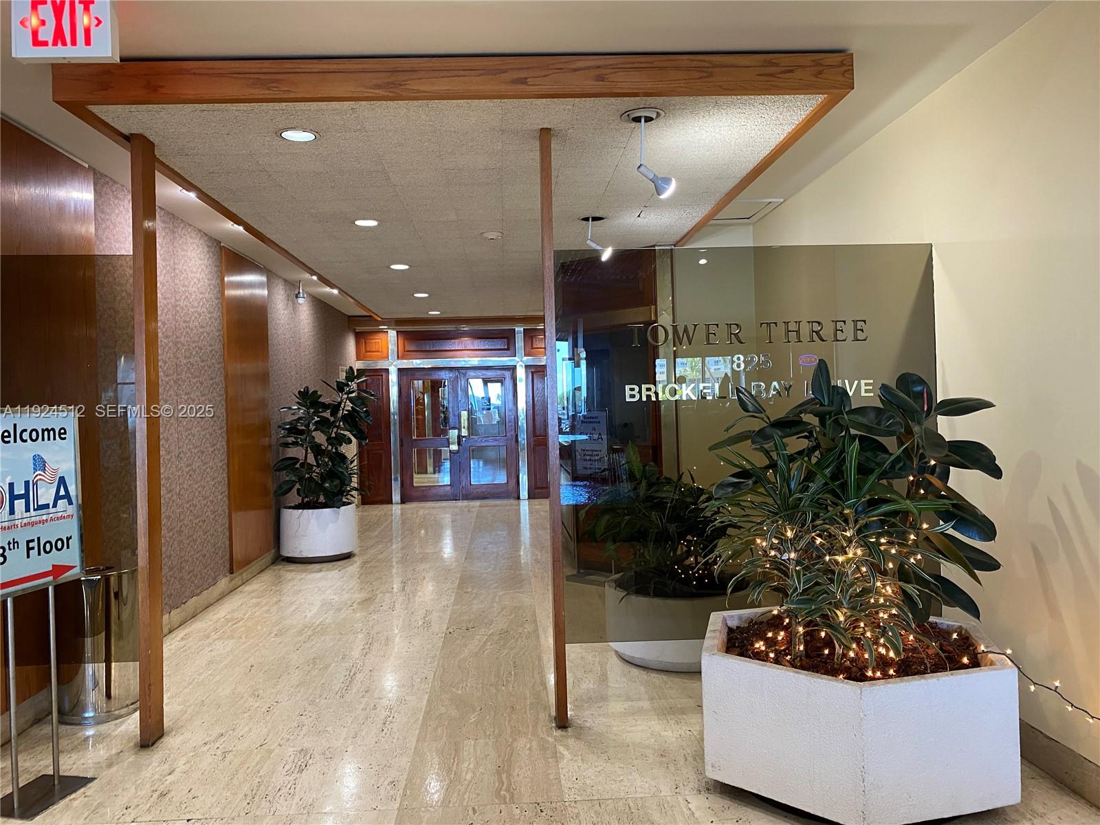 825 Brickell Bay Dr #343 Miami, FL 33131