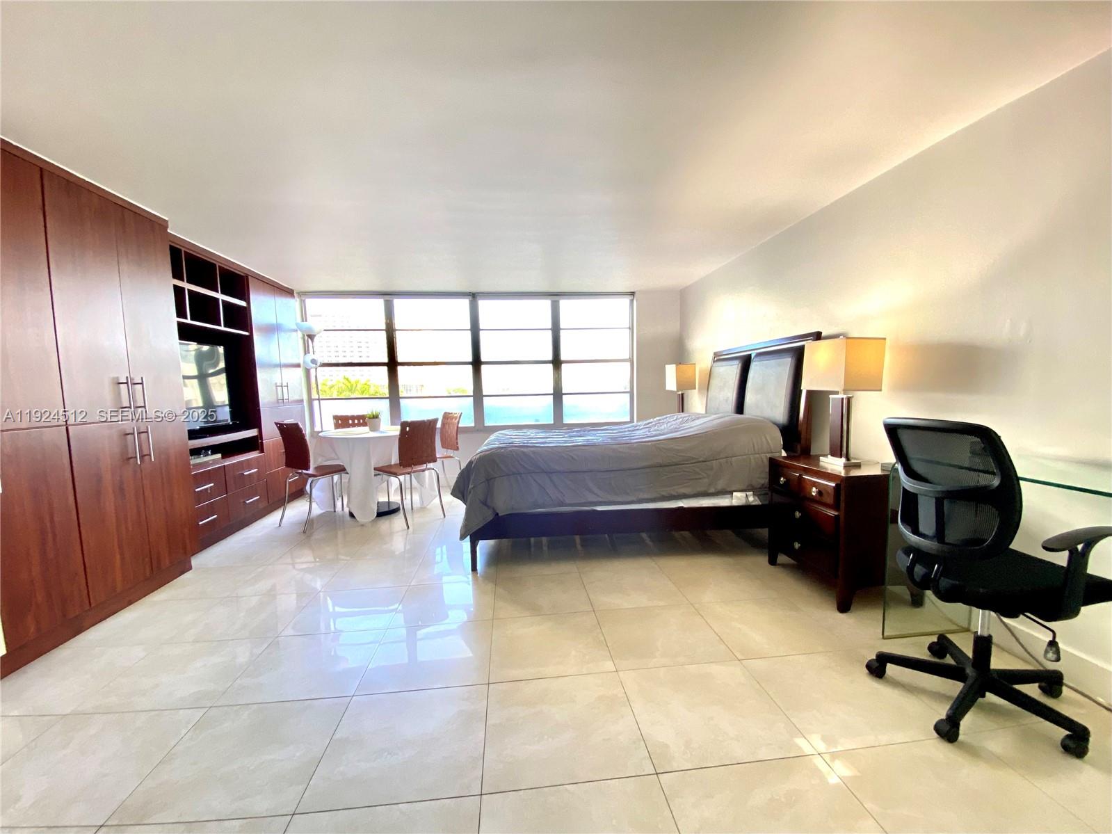 825 Brickell Bay Dr #343 Miami, FL 33131