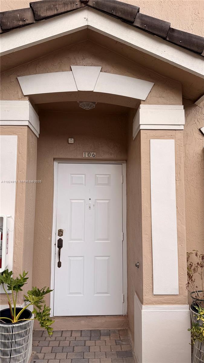 5785 NW 116th Ave #106