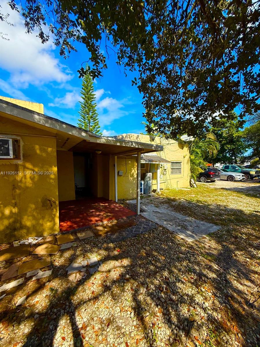 1340 Peri St Opa Locka, FL 33054