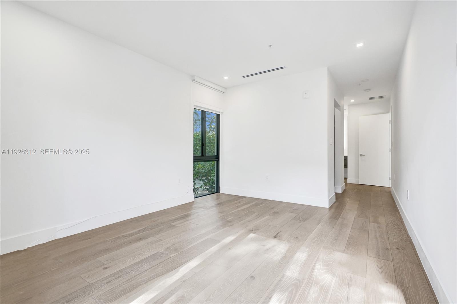 200 Sunrise Dr #200A Key Biscayne, FL 33149