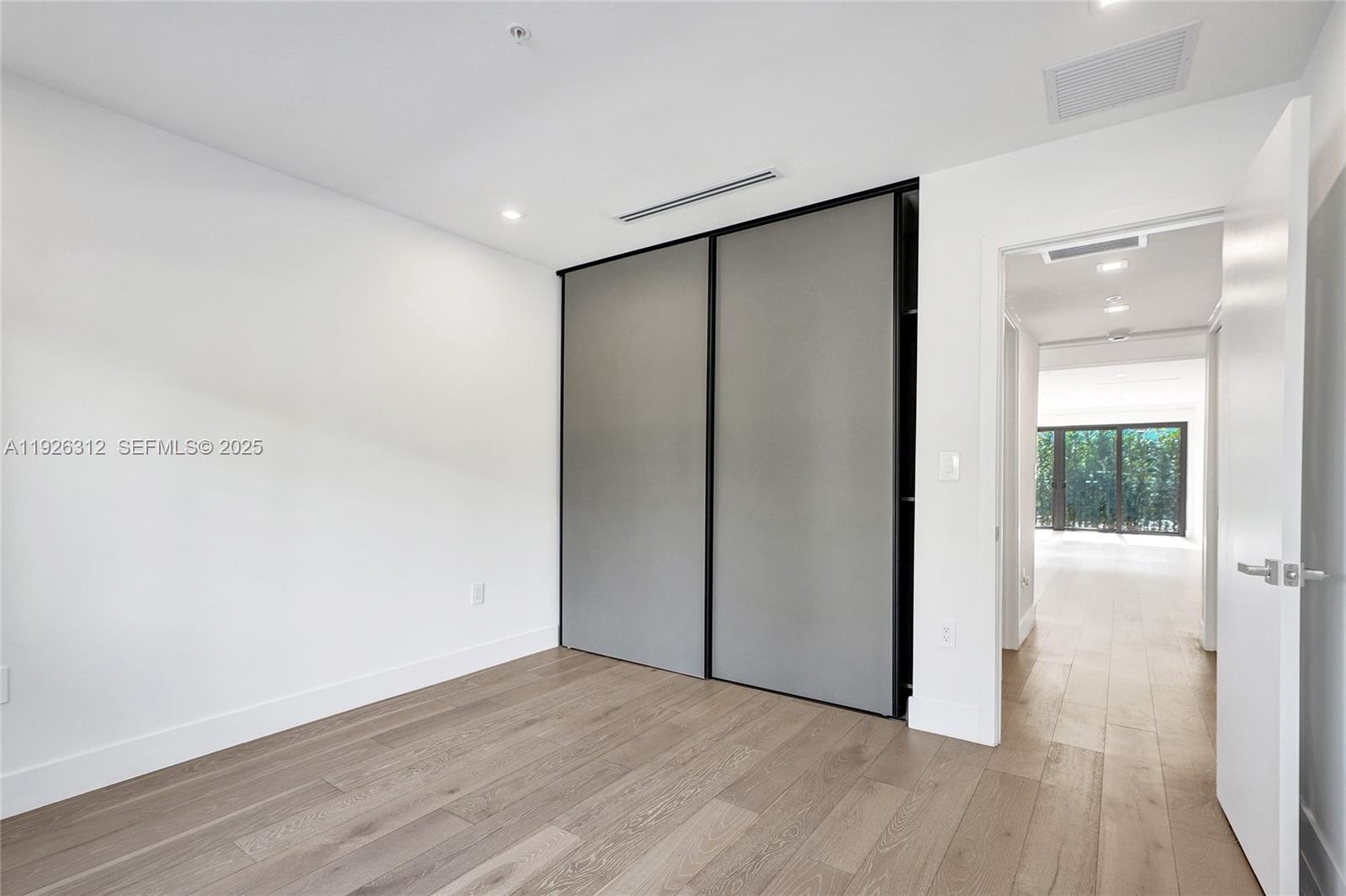 200 Sunrise Dr #200A Key Biscayne, FL 33149