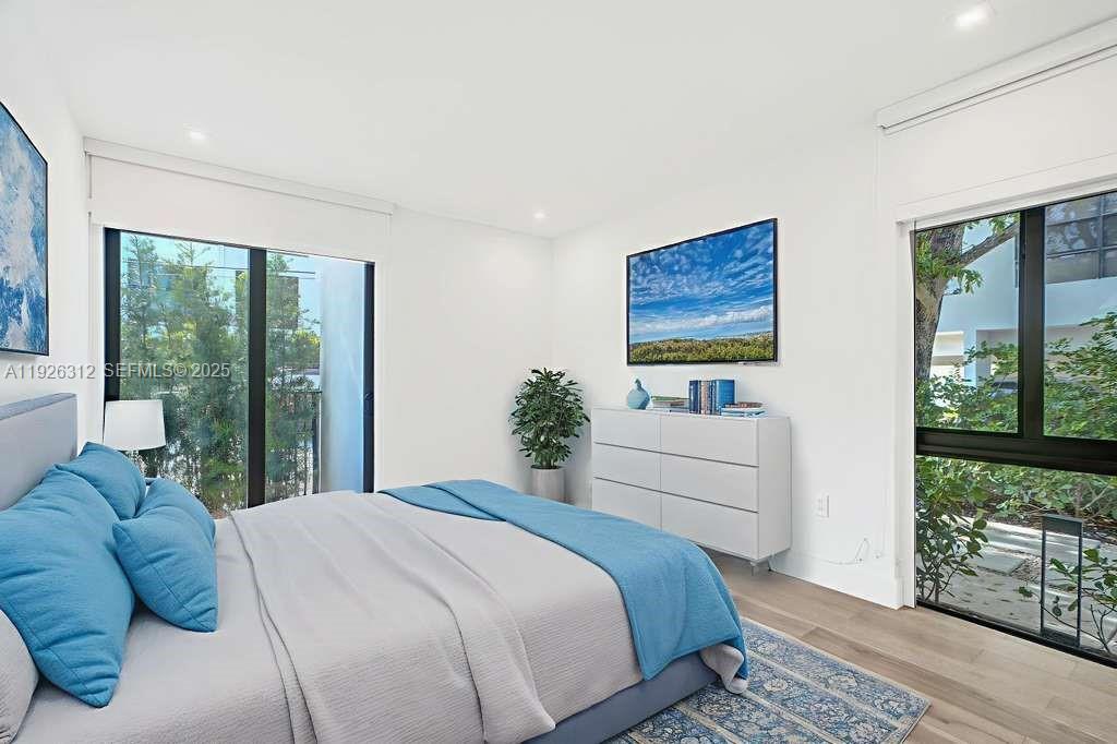 200 Sunrise Dr #200A Key Biscayne, FL 33149