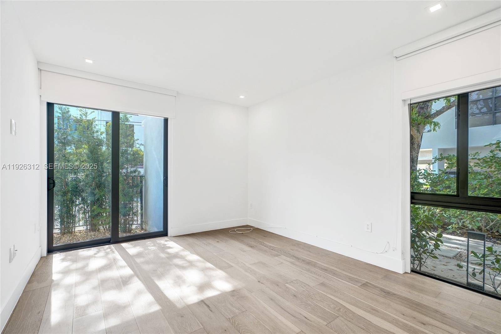 200 Sunrise Dr #200A Key Biscayne, FL 33149