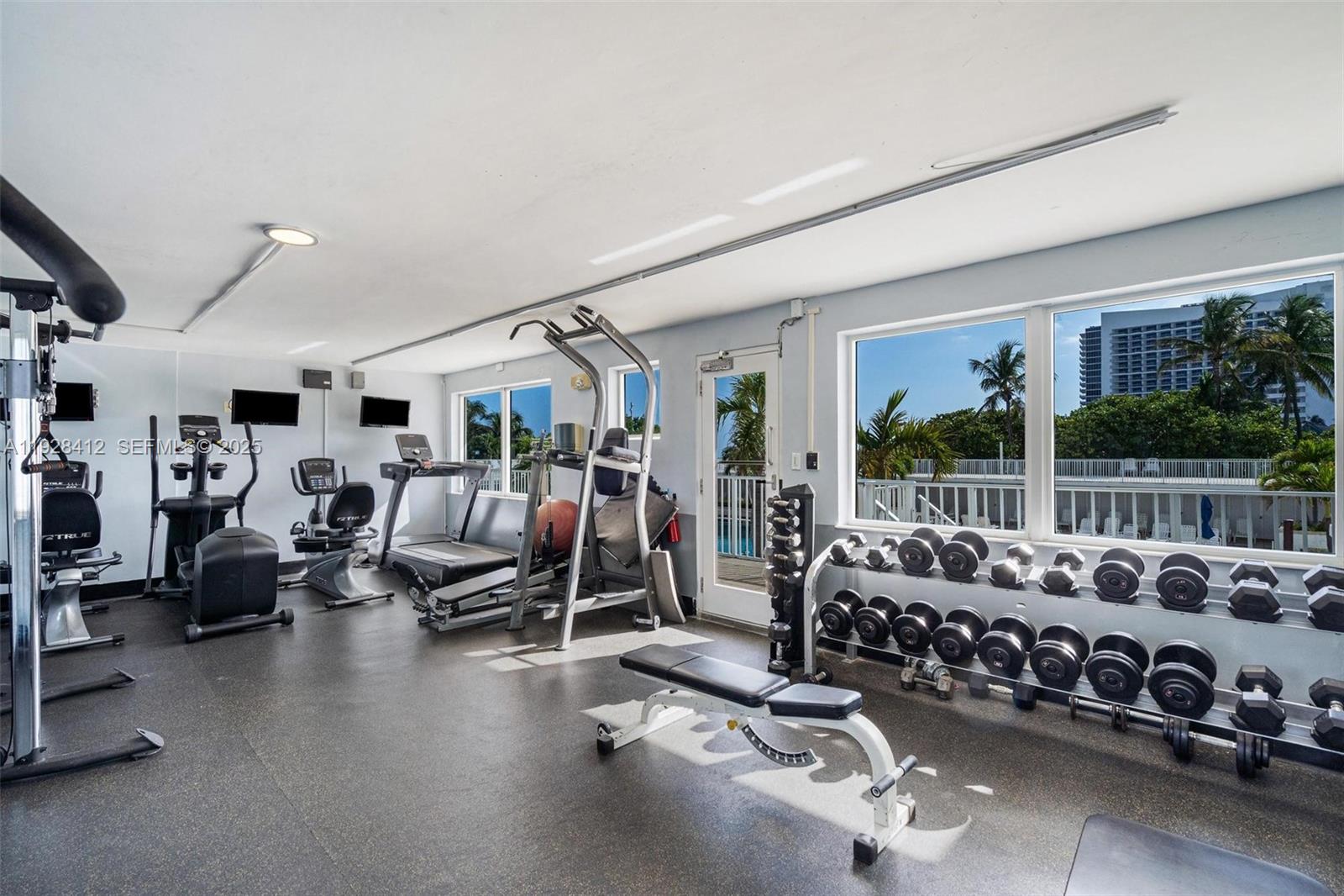 4747 Collins Ave #207 Miami Beach, FL 33140