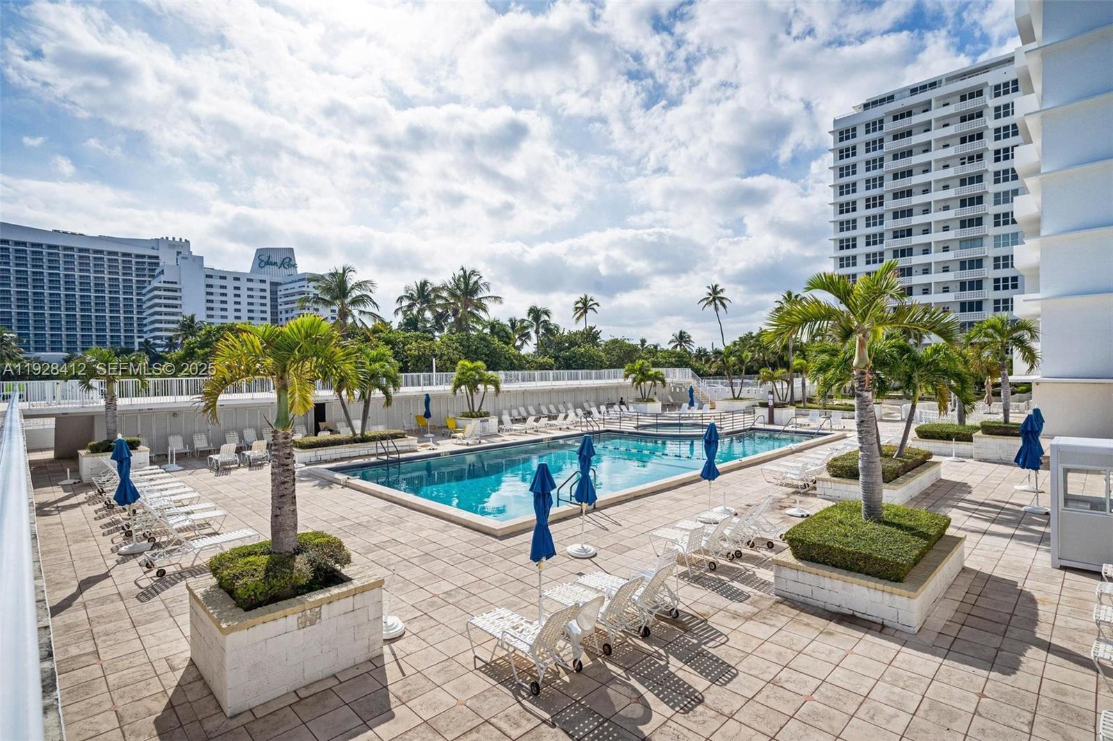 4747 Collins Ave #207 Miami Beach, FL 33140