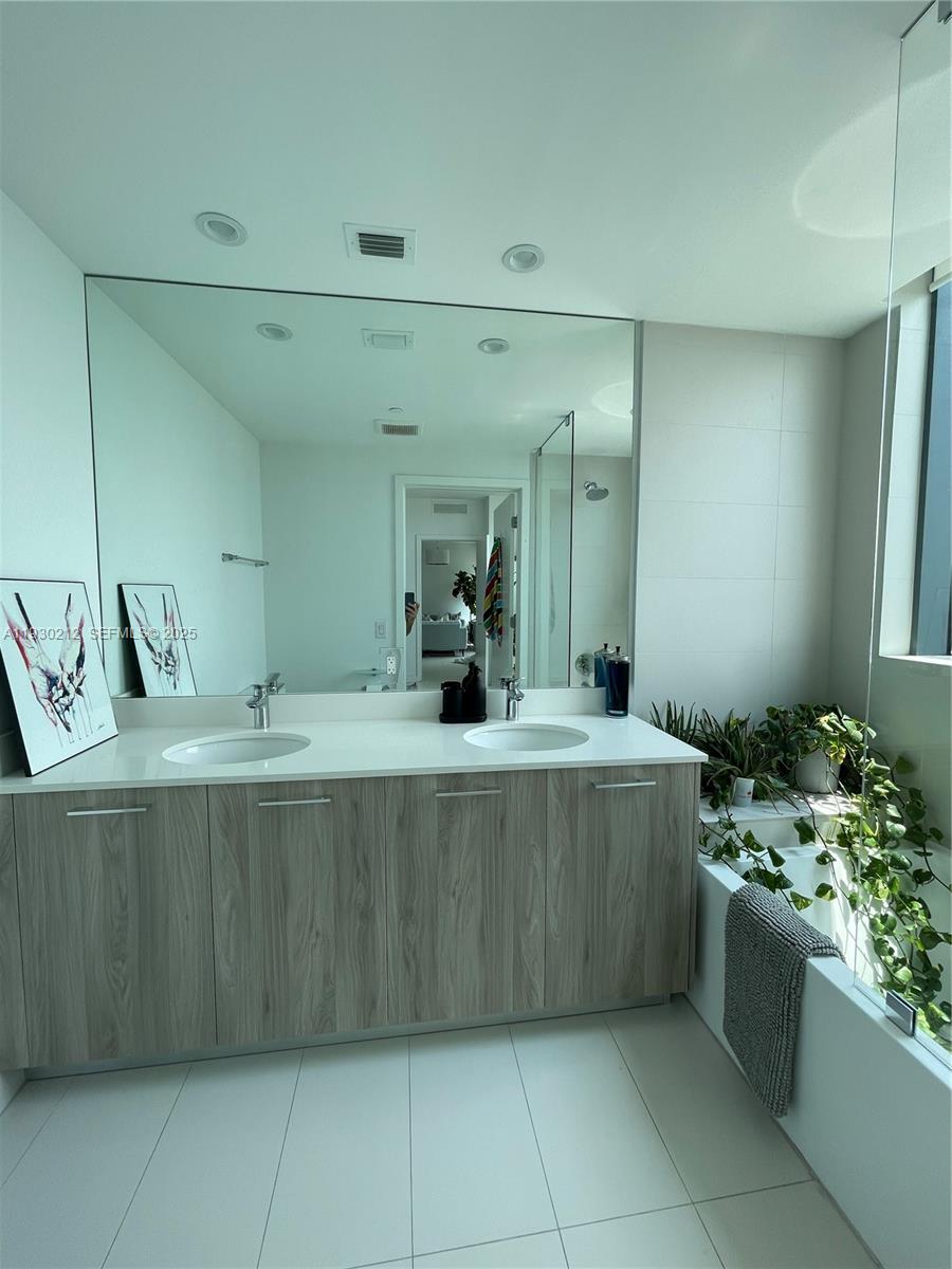 image Paraiso Bayviews24