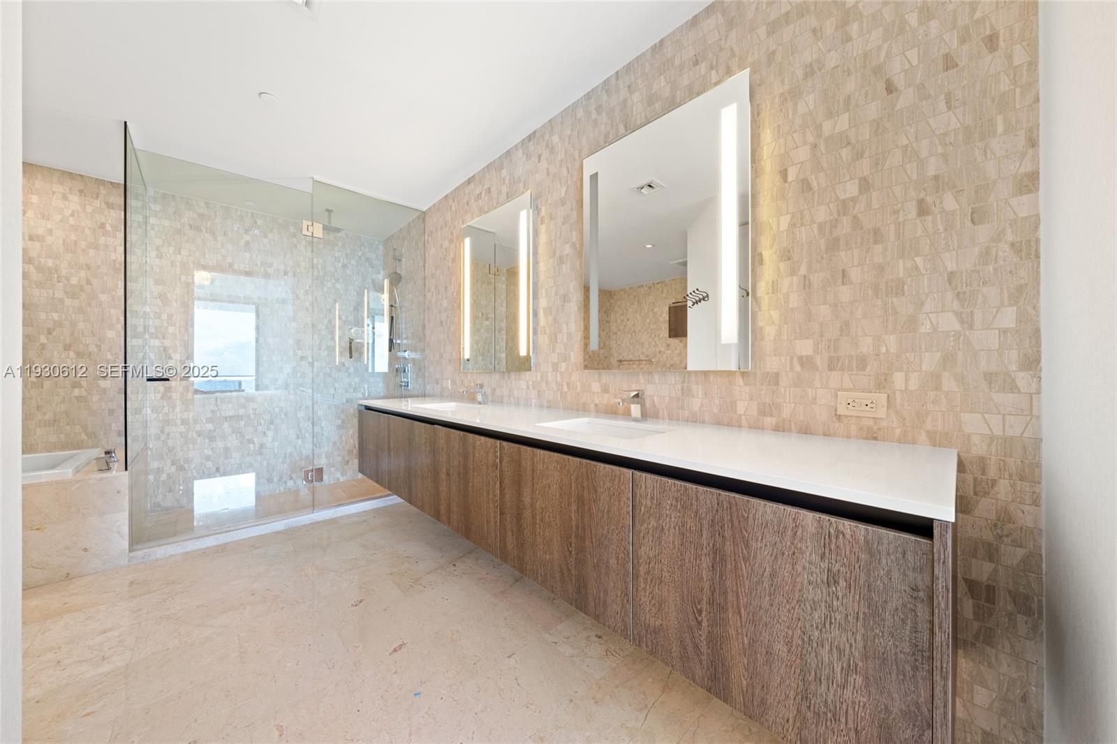 image Rise Brickell City Centre24