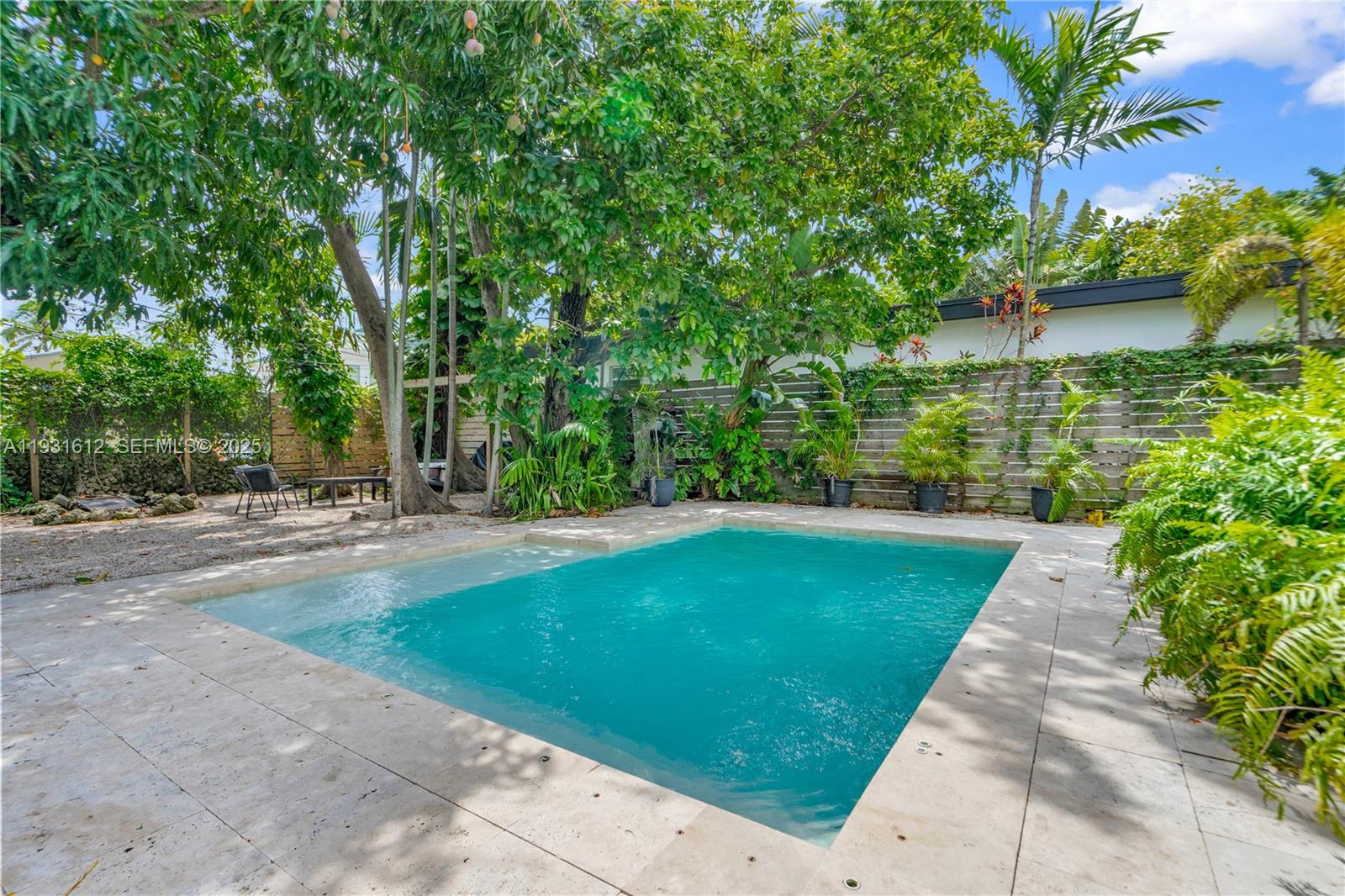 419 SW 30th Rd Miami, FL 33129