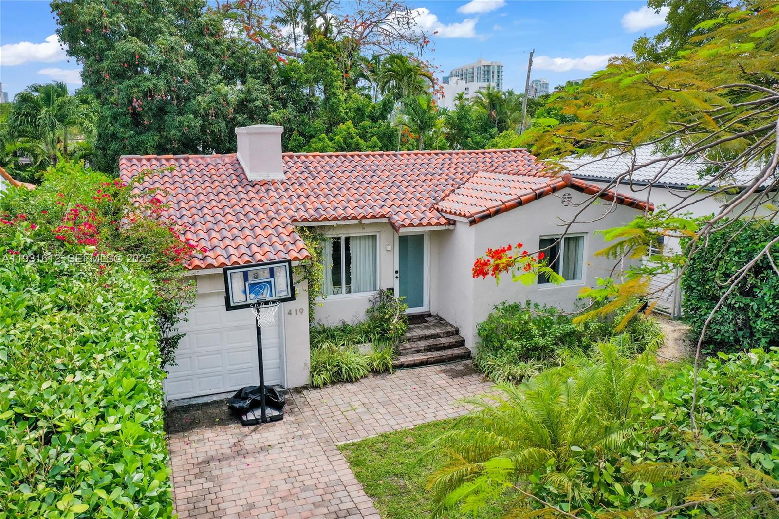 419 SW 30th Rd Miami, FL 33129