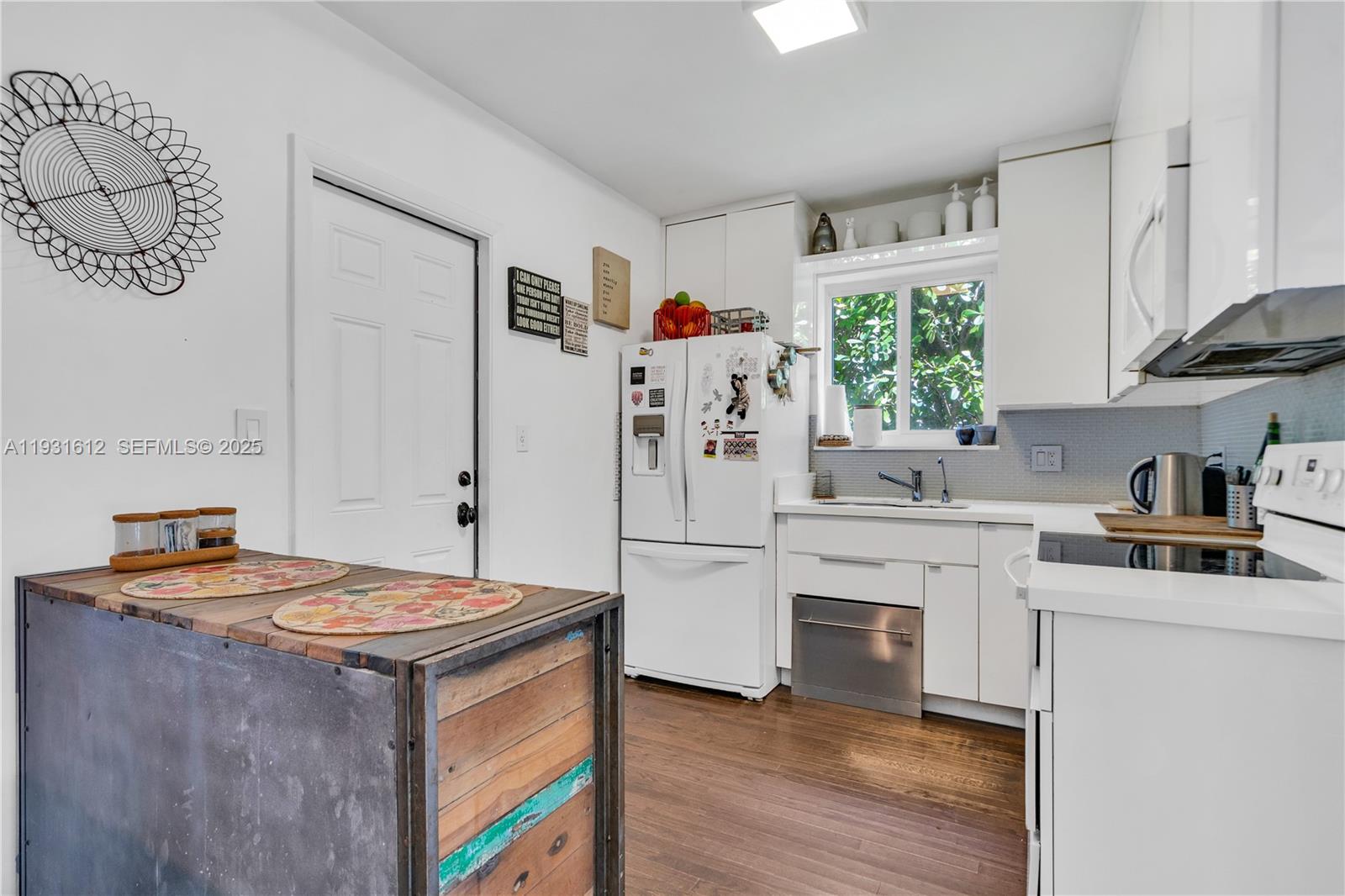 419 SW 30th Rd Miami, FL 33129