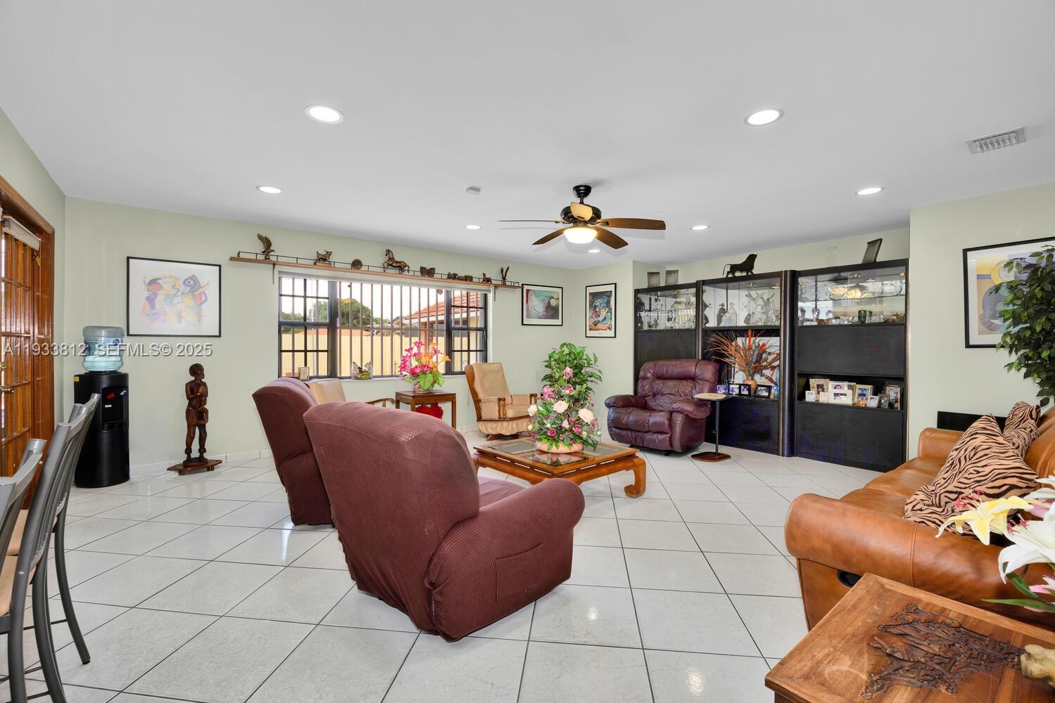 165 W 50th St Hialeah, FL 33012