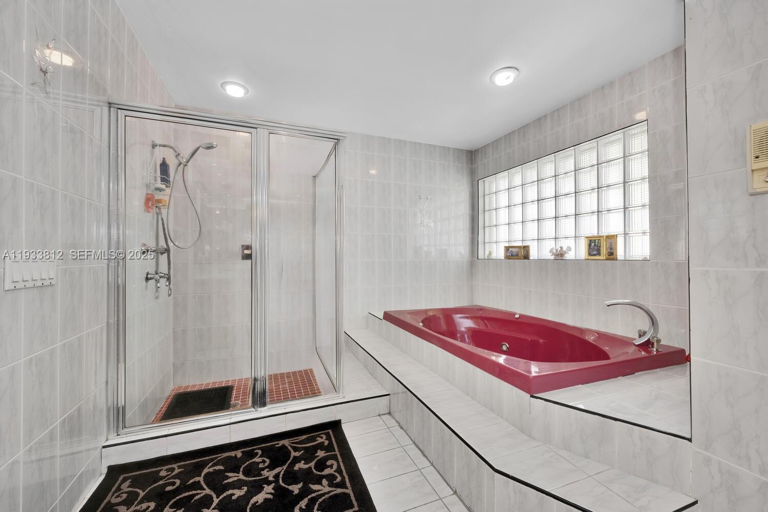 165 W 50th St Hialeah, FL 33012