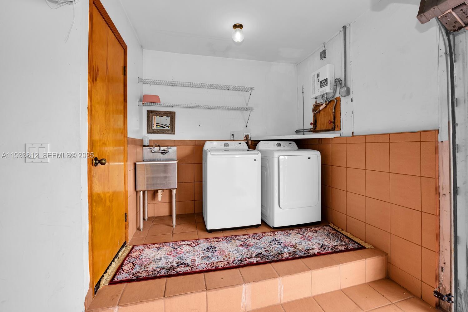 165 W 50th St Hialeah, FL 33012