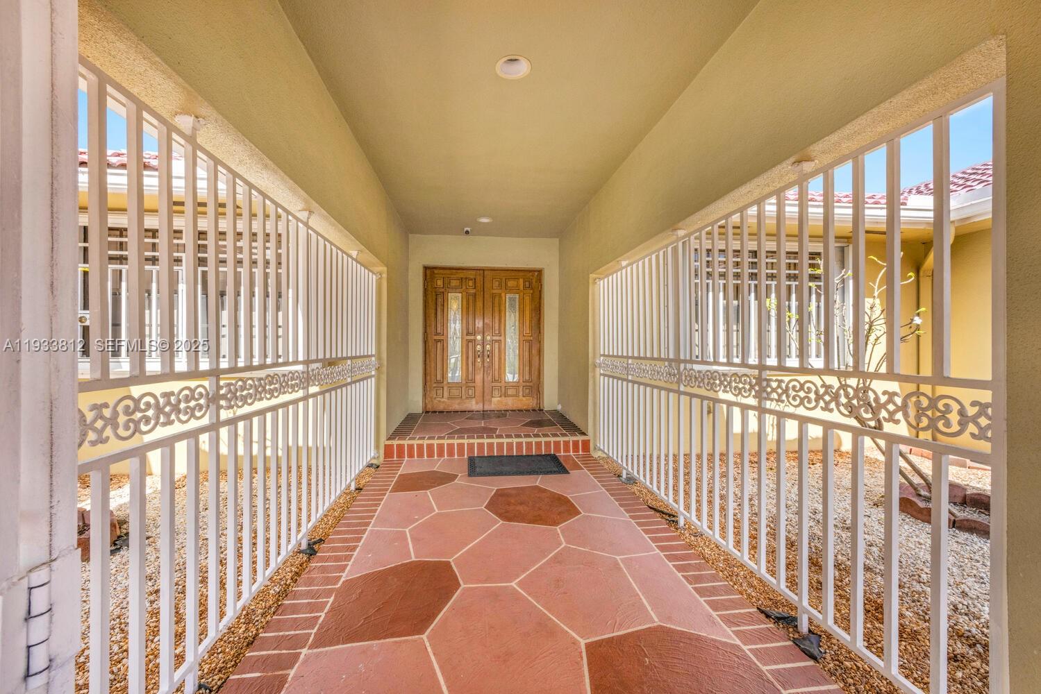 165 W 50th St Hialeah, FL 33012