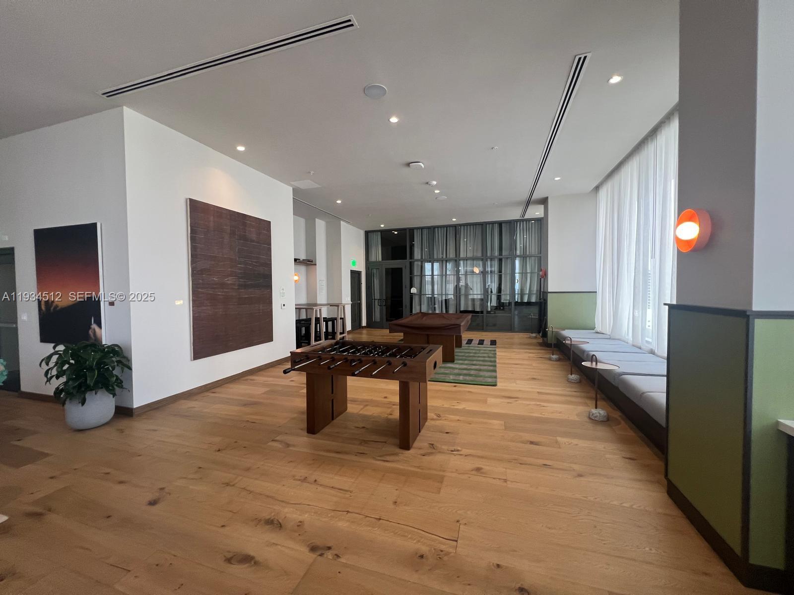 image The Crosby Miami Worldcenter7