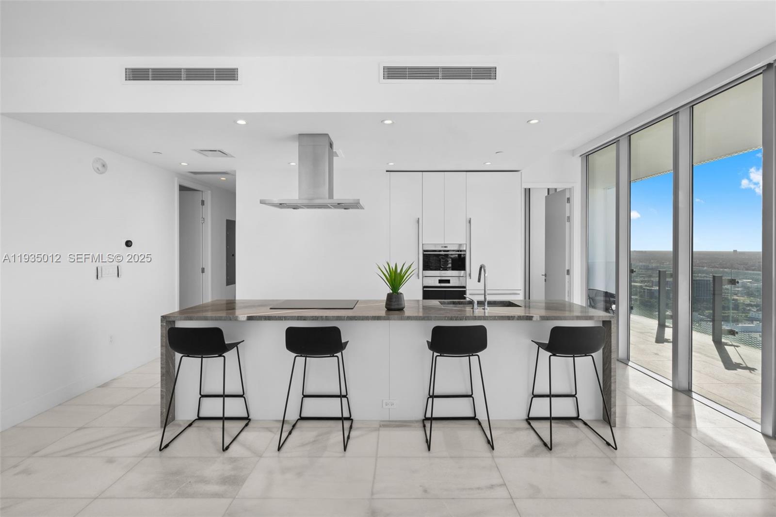 700 NE 26th Ter #4906 Miami, FL 33137