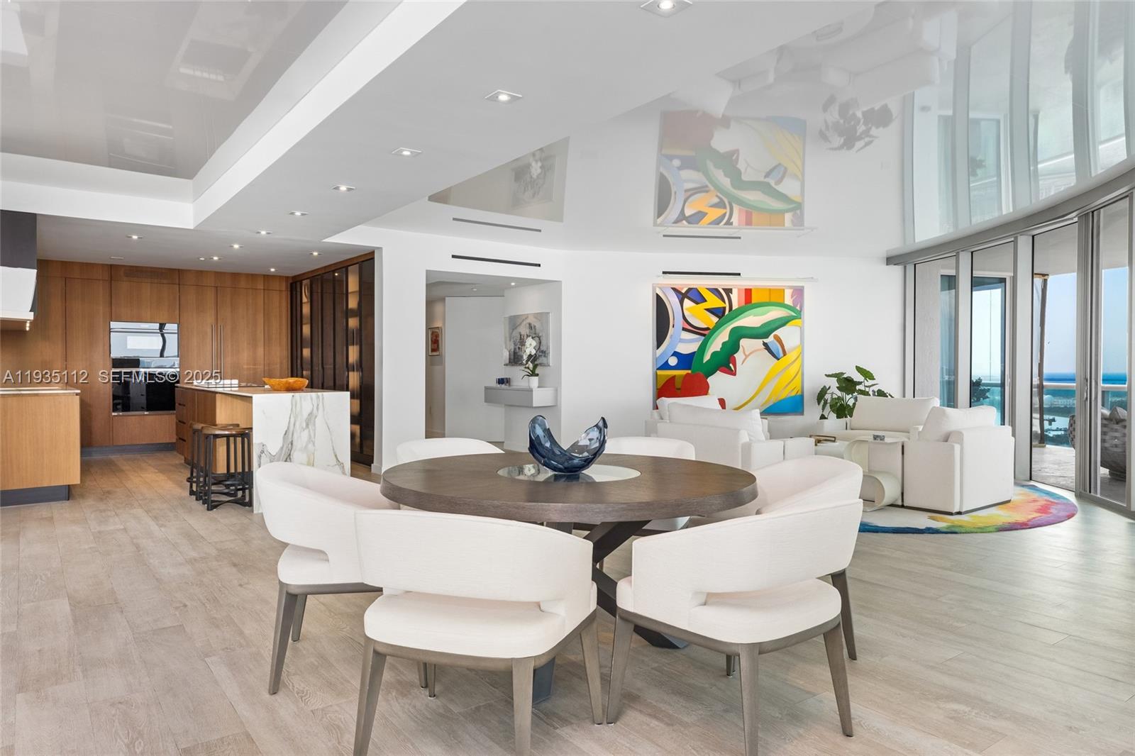 1000 S Pointe Dr #3501 Miami Beach, FL 33139