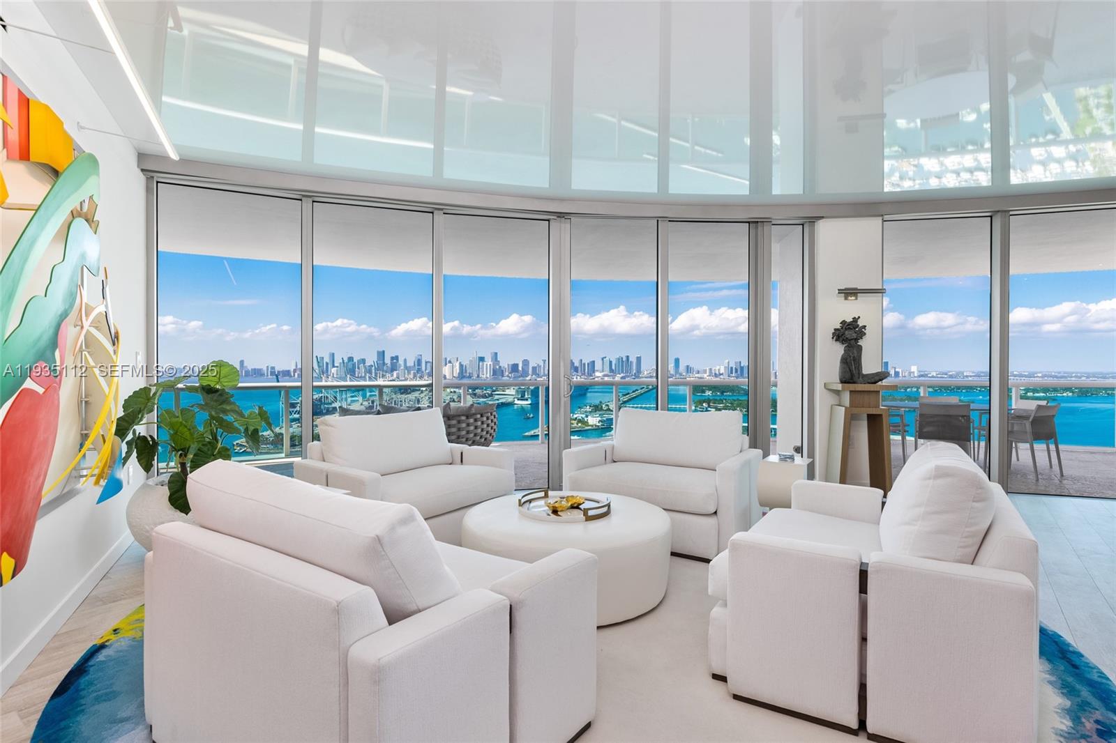 1000 S Pointe Dr #3501 Miami Beach, FL 33139