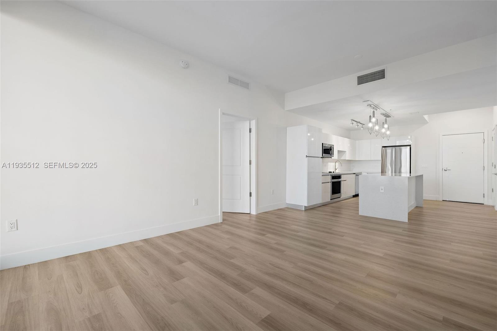 101 Diplomat Pkwy #1004 Hallandale Beach, FL 33009