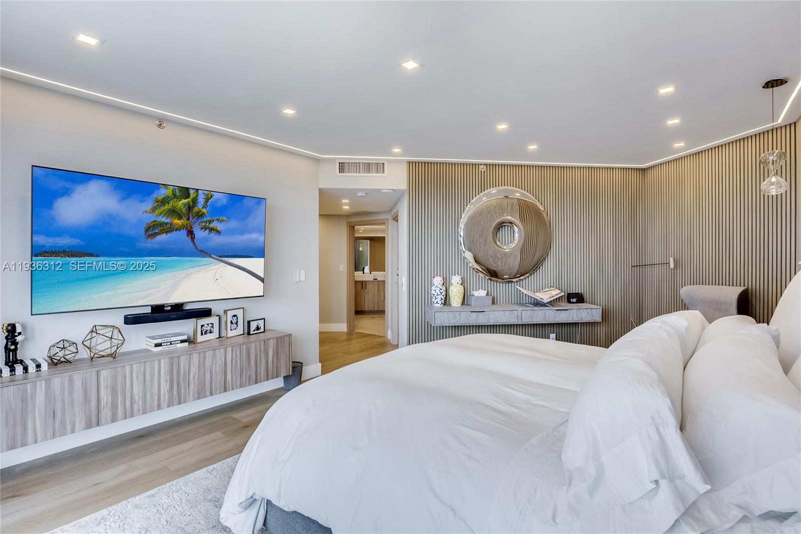 2000 Island Blvd #2507 Aventura, FL 33160