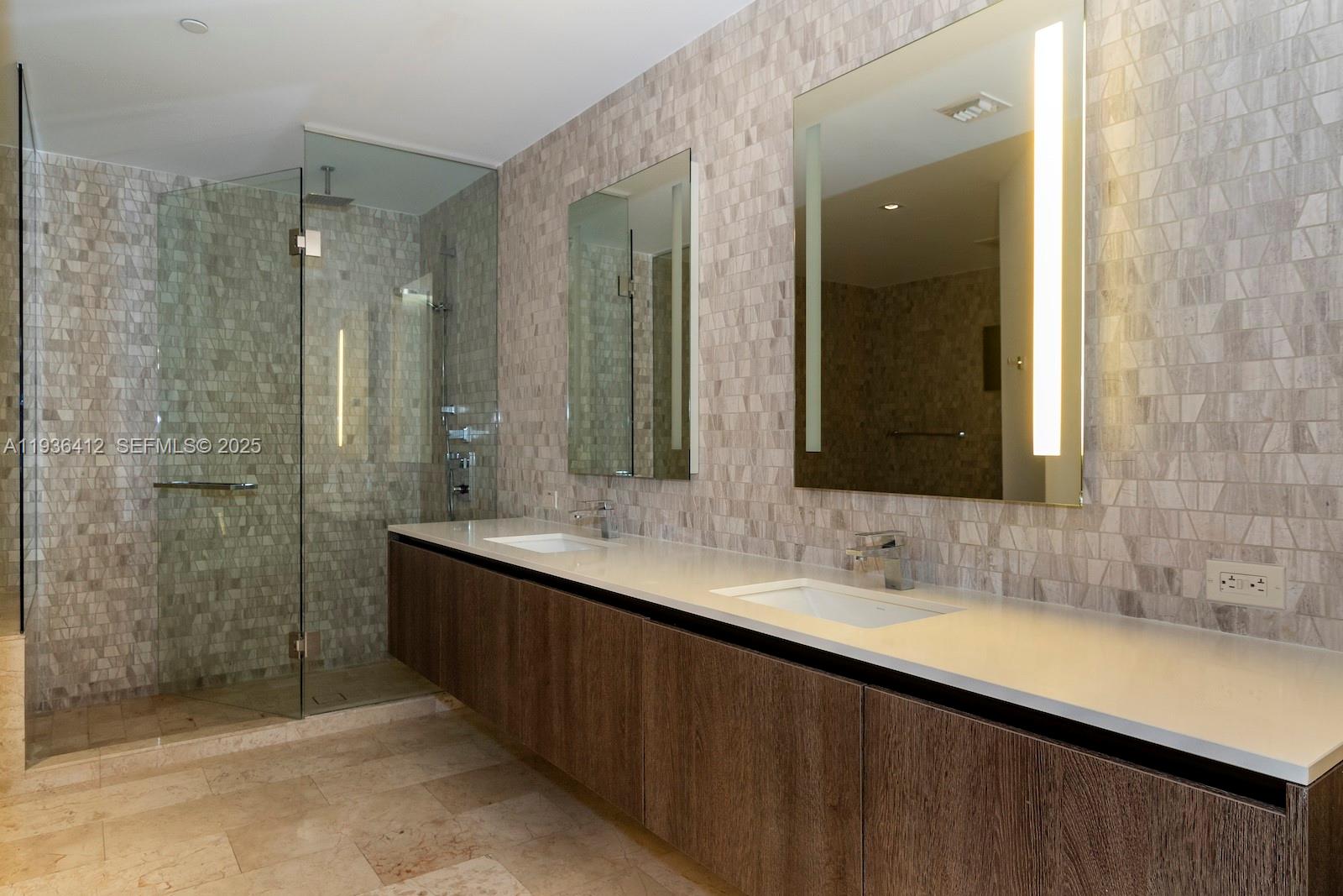 image Reach Brickell City Centre21