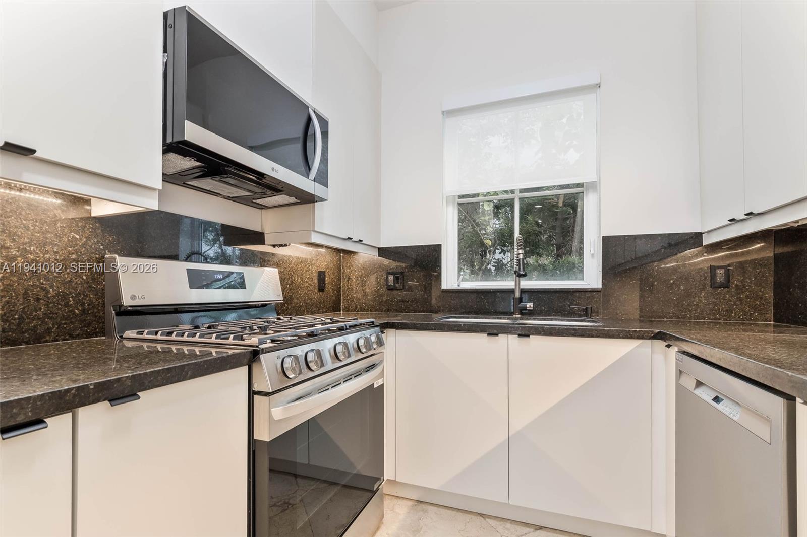 347 Madeira Ave #347 Coral Gables, FL 33134