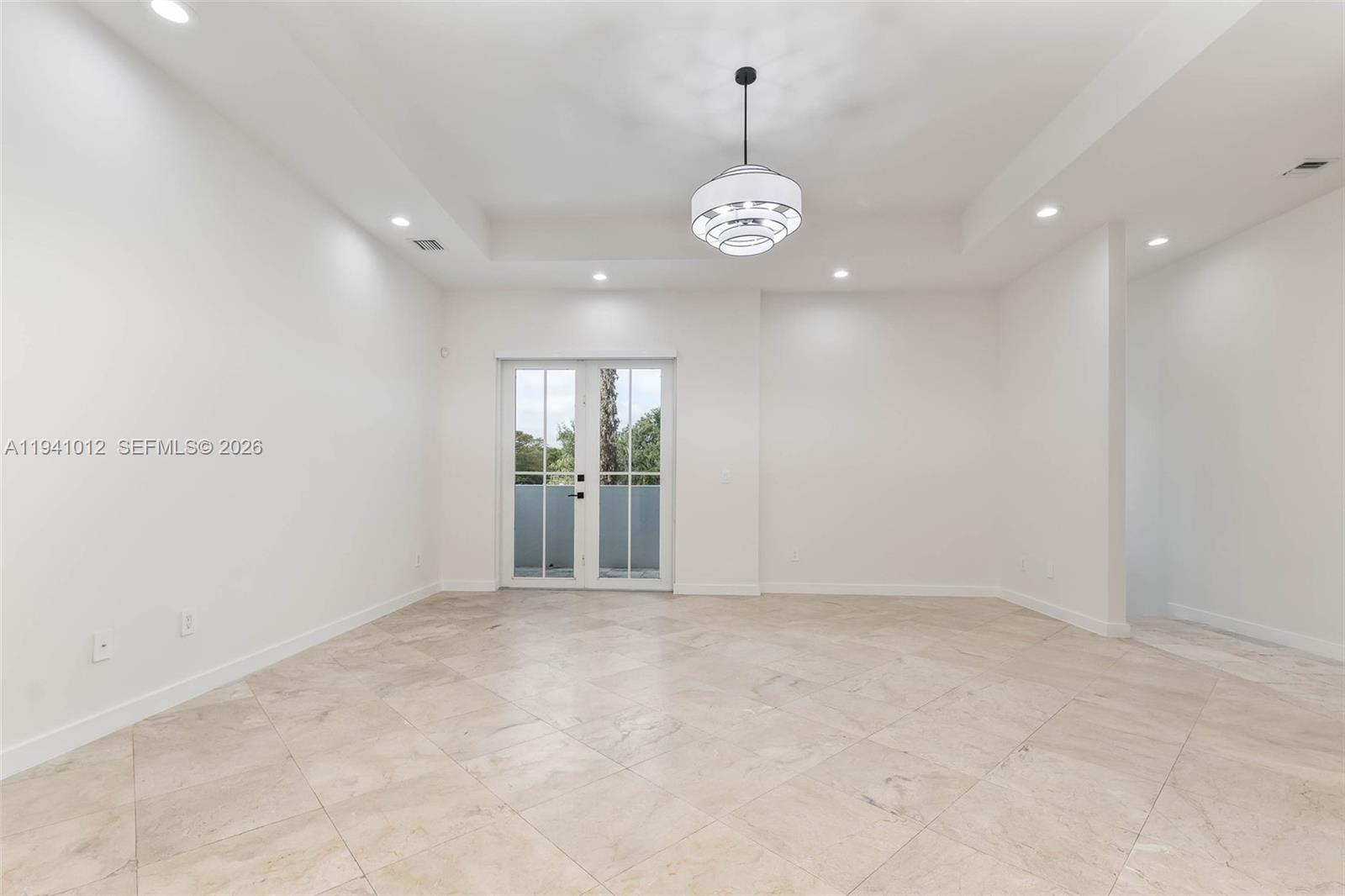 347 Madeira Ave #347 Coral Gables, FL 33134